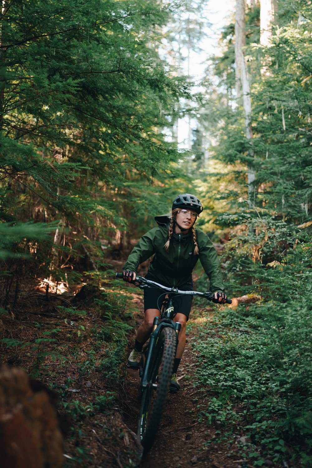 GORE WEAR Women's Endure Cycling Jacket - Waterproof Windproof Breathable Bike Jacket for Outdoor Cycling & Commuting