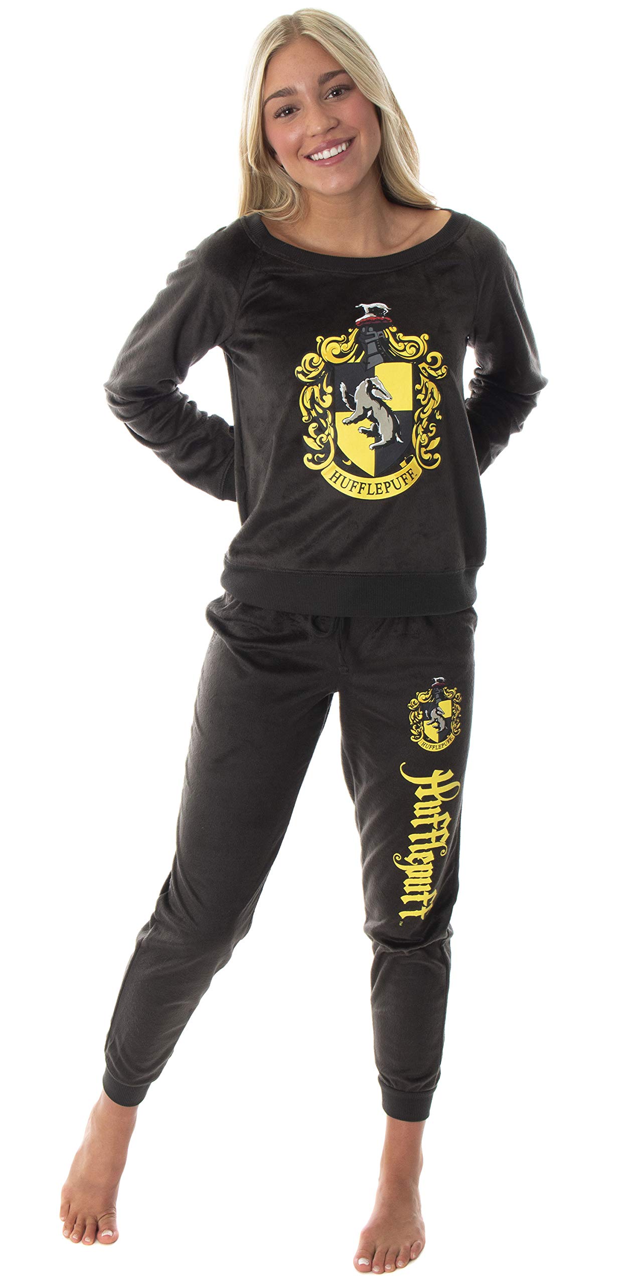 Harry Potter Hogwarts Castle House Crest Fleece Jogger Pajama Set for Kids - Gryffindor, Slytherin, Hufflepuff & Ravenclaw Styles | Cozy Sleepwear for Potter Fans & Themed Birthday Parties