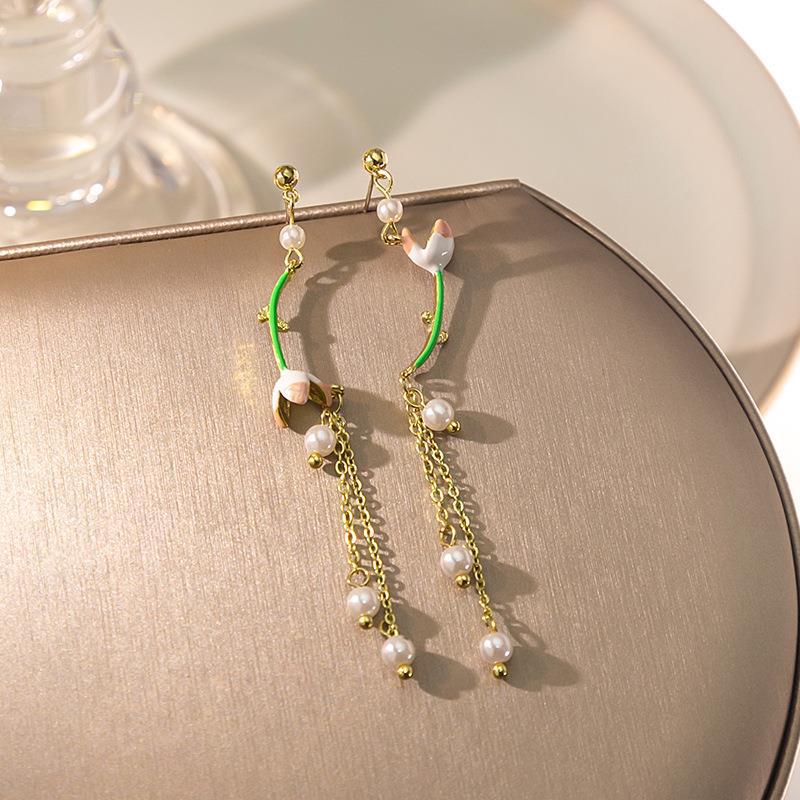 Tulip Pearl Flower Mismatch Chandelier Earrings for Women | HE8862 | Elegant Bohemian Jewelry for Party, Wedding & Special Occasions