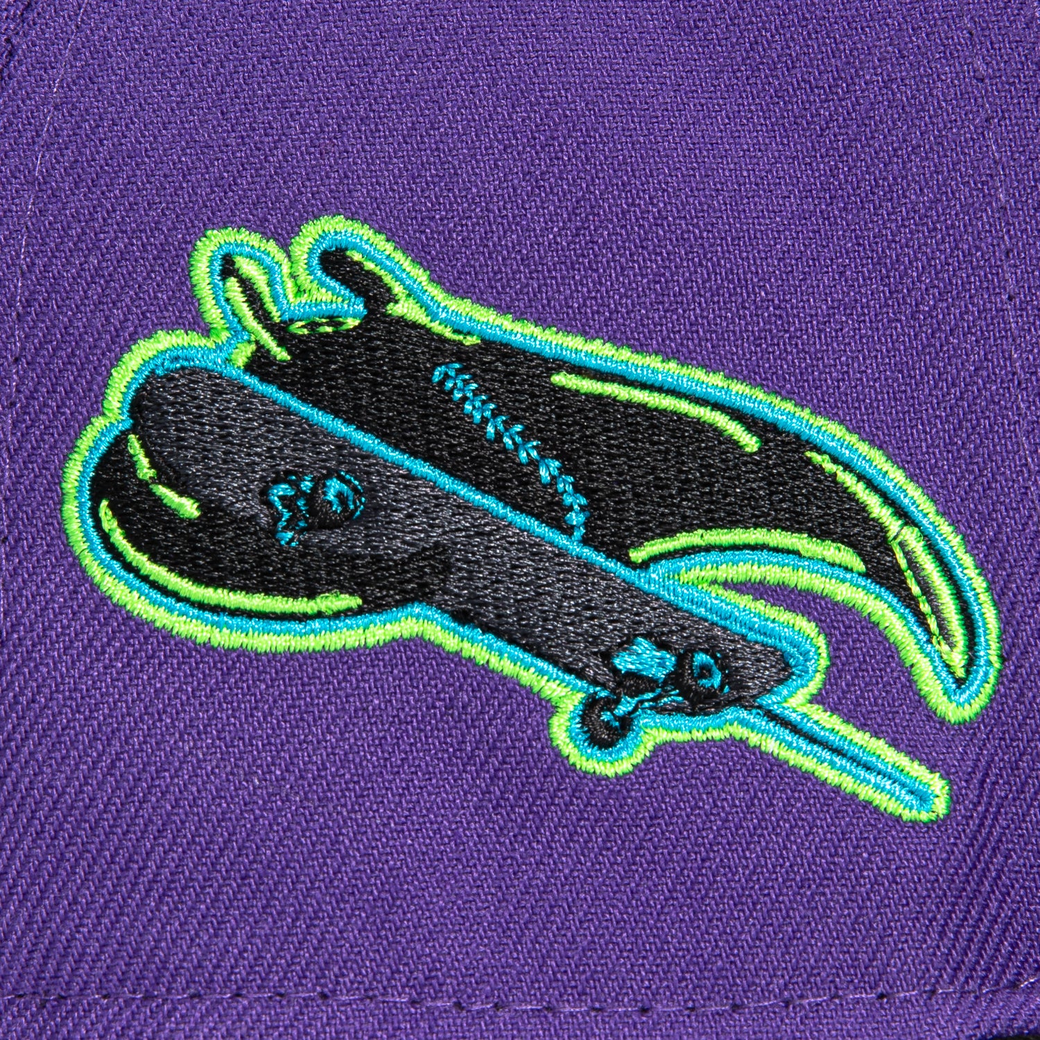 New Era 59Fifty Tampa Bay Rays Logo Patch City Connect Word Hat - Purple & Black Baseball Cap for Men & Women - Perfect for MLB Games, Sports Events & Streetwear Fashion