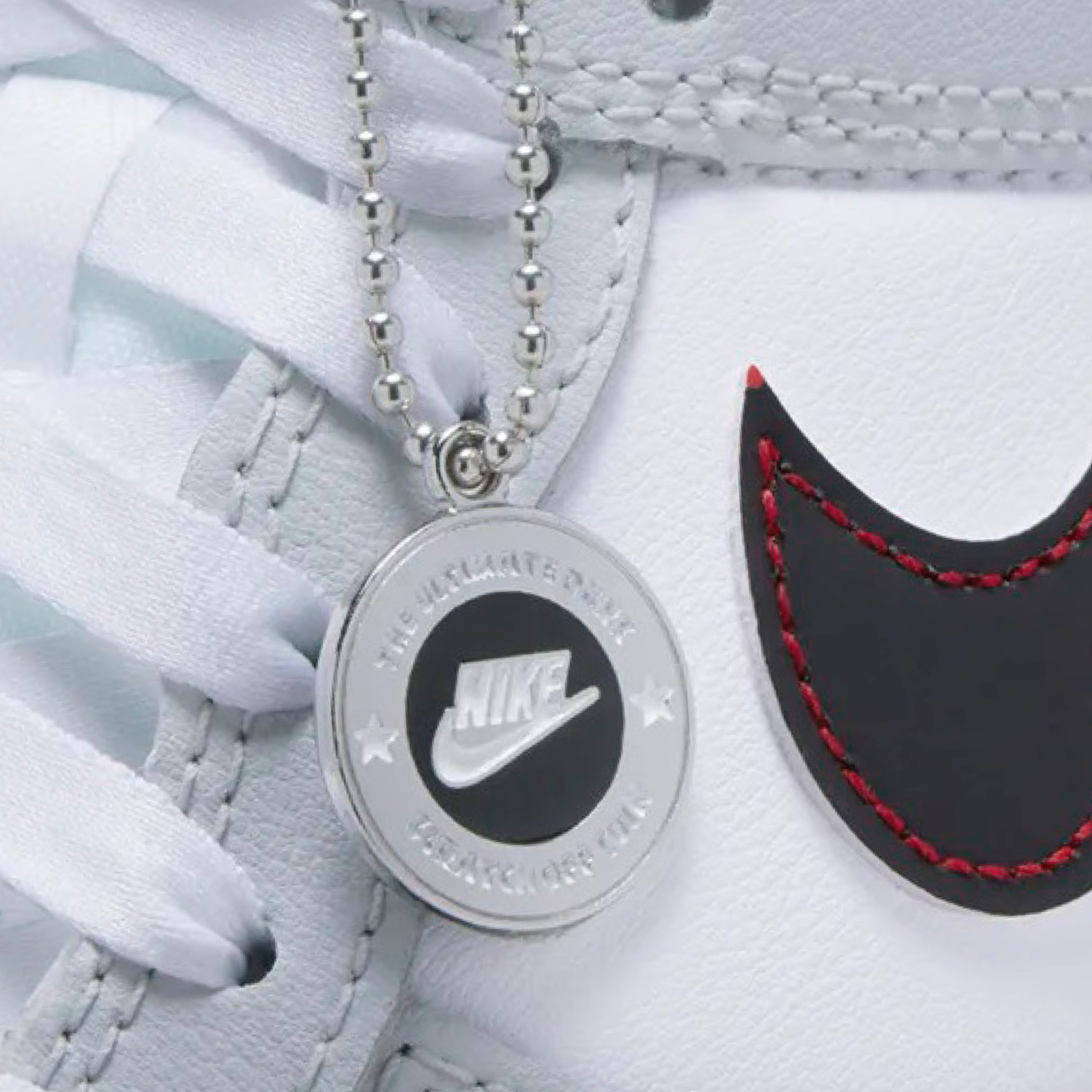 Nike Dunk Low GS Sneakers - White Grey Black Basketball Shoes for Girls - Perfect for Casual Wear, School & Sports