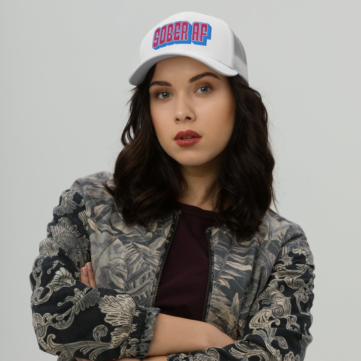 SOBER AF Trucker Cap - Funny Baseball Hat for Men & Women - Adjustable Snapback for Casual Wear, Outdoor Activities & Sports