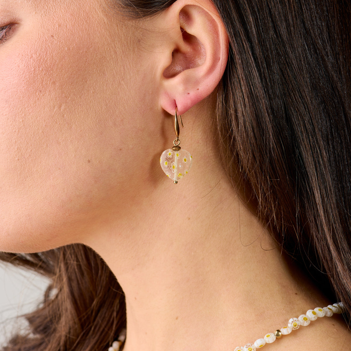 Daisy Heart Drop Earrings for Women - Romantic Floral Dangle Earrings Jewelry Gift for Valentine's Day, Anniversary & Date Night - Perfect for Parties, Weddings & Special Occasions