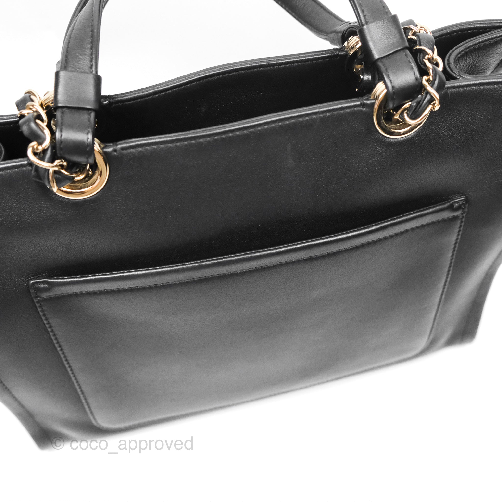 Chanel CC Zipped Shopping Tote Bag in Calfskin Leather with Gold Hardware - Luxury Handbag for Women, Perfect for Work, Travel & Everyday Use
