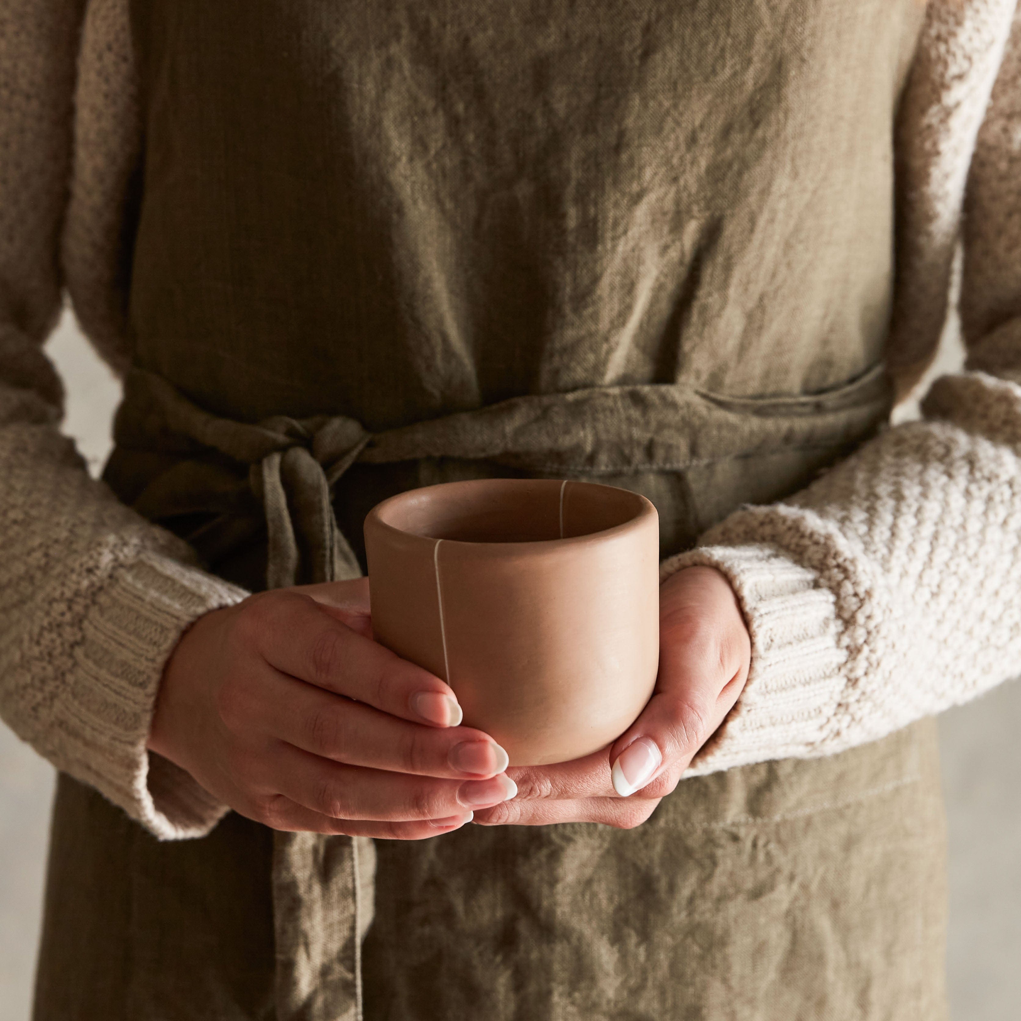 Premium Oro Cacao Cups Set of 4 - Handcrafted Ceramic Hot Chocolate Mugs for Cozy Winter Nights & Holiday Gatherings