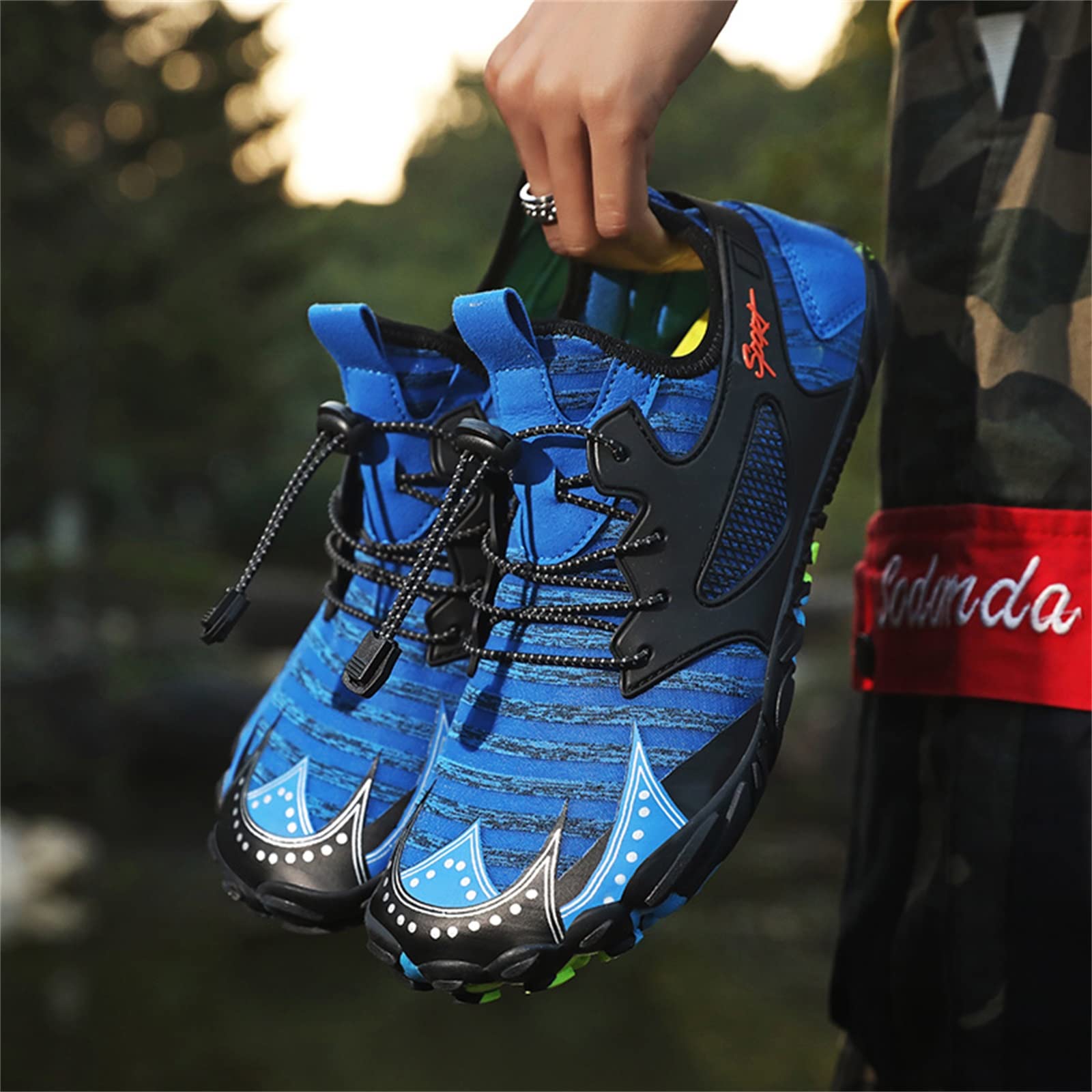 **Men's Quick-Drying Water Shoes - Lightweight Sports Trainers for Swimming, Diving, Hiking & Outdoor Activities | Summer Fashion Sneakers**