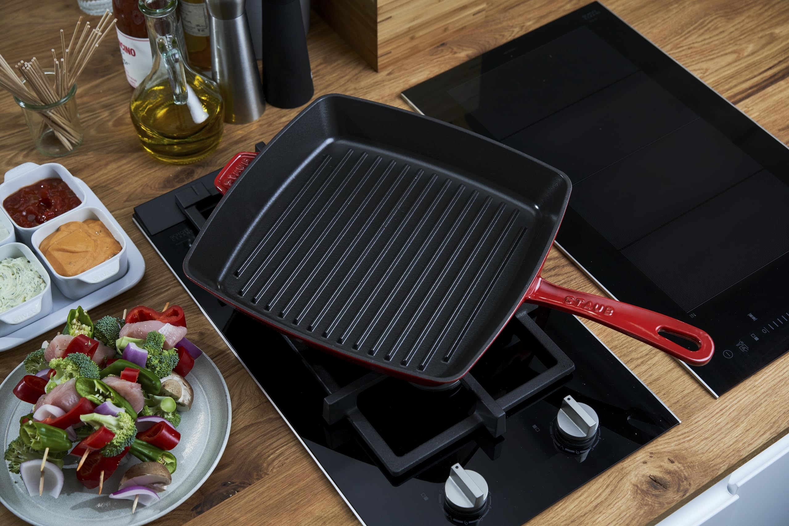 Staub 26cm Cast Iron Grill Pan - Cherry Red, Induction Compatible, Perfect for Grilling Steaks, Burgers & Vegetables on Stovetop or Oven