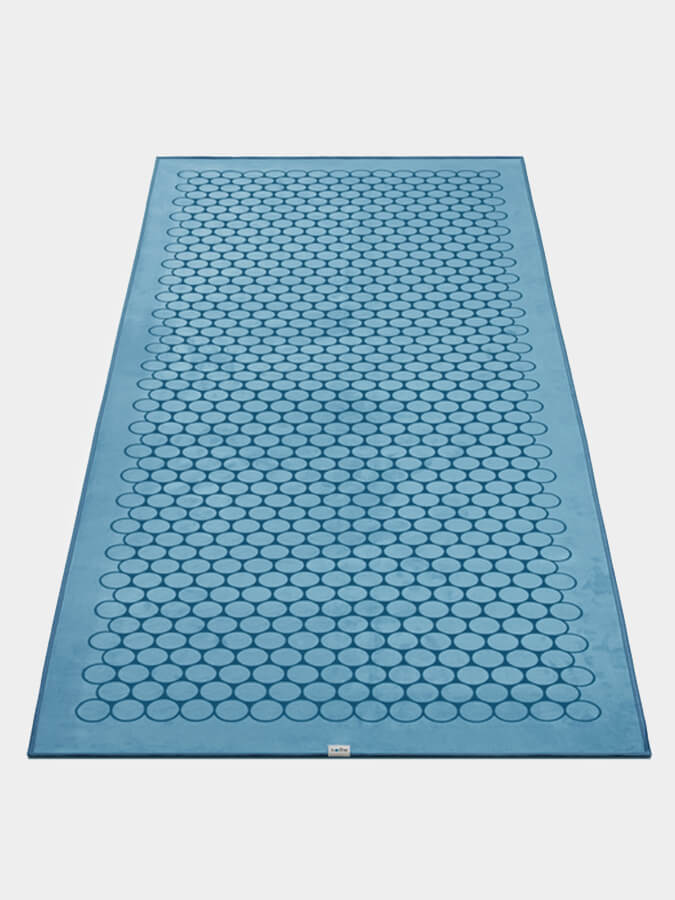 Non-Slip Agoy Gecko Touch Yoga Towel - Ultra Absorbent & Eco-Friendly for Hot Yoga, Pilates & Workouts - Perfect for Grip & Sweat Control in Studios or Home Gym