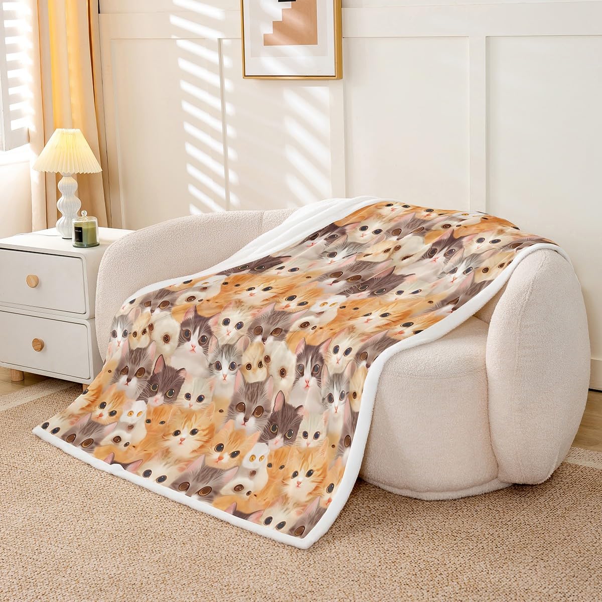 Cute Cat Print Fleece Blanket for Kids - Soft & Warm for Bed, Sofa, Nursery