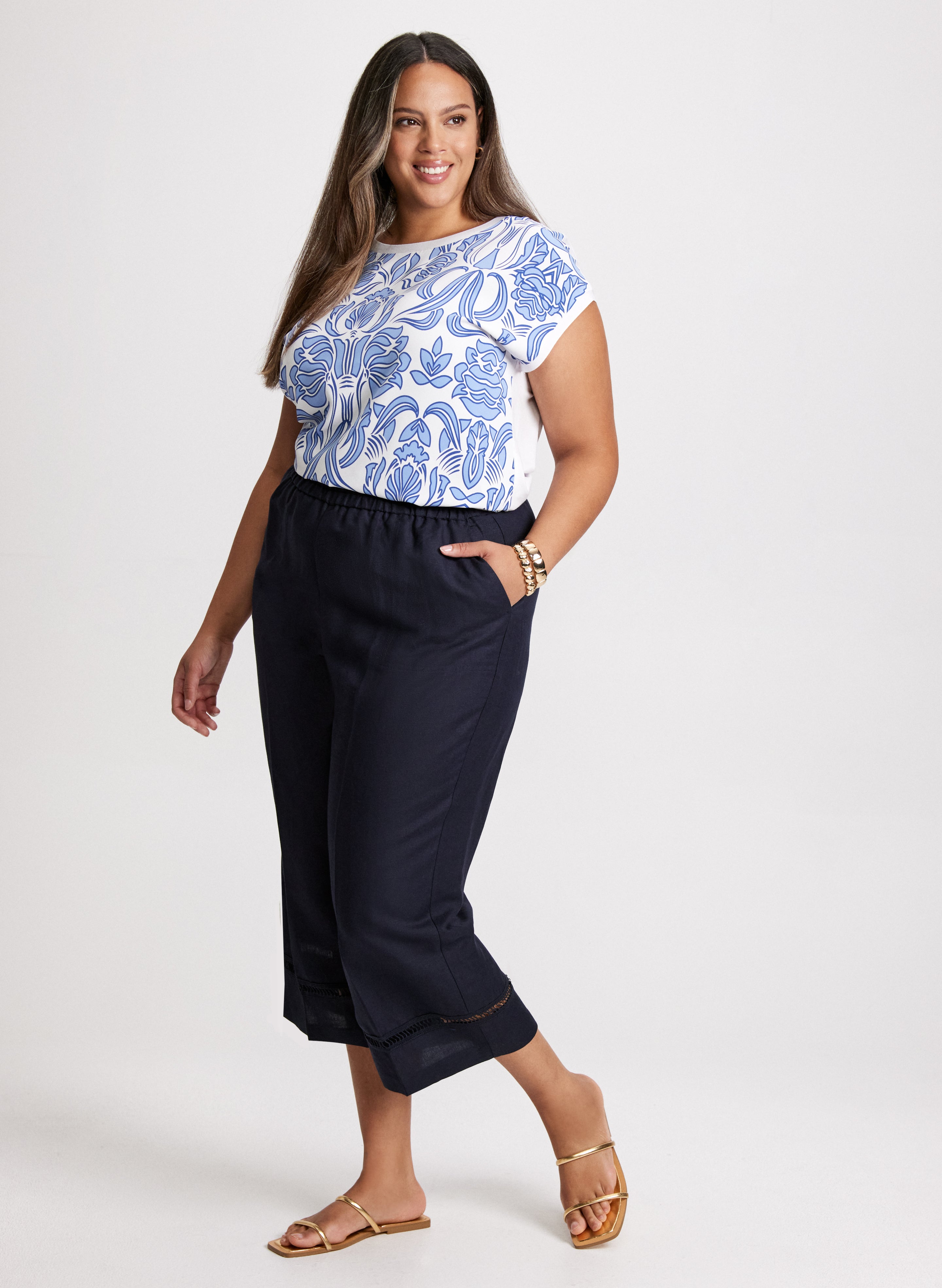 Abstract Floral Print Women's T-Shirt & Wide Leg Capris Set - Casual Summer Outfit for Beach, Travel, and Street Style