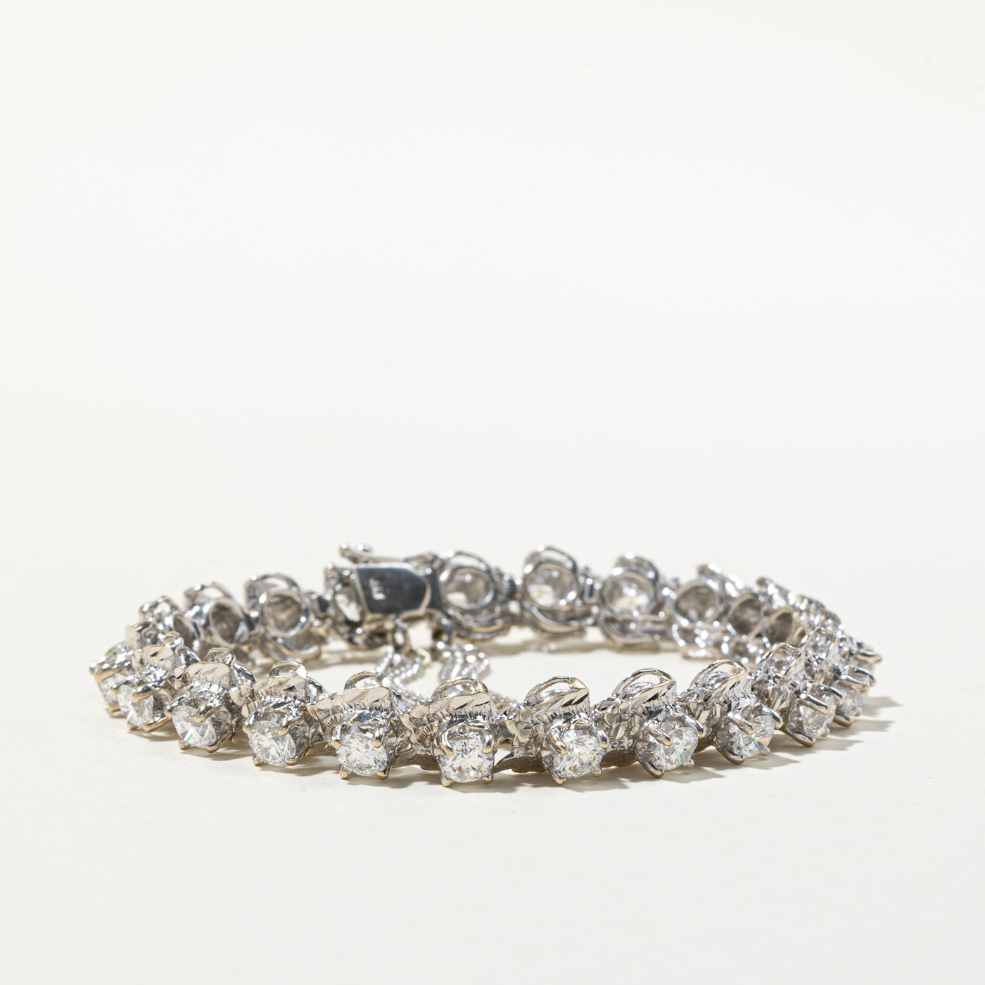 18K White Gold Vintage Diamond Tennis Bracelet - 5.64ctw Total Weight - 6.5 Inch Adjustable Length - Elegant Jewelry for Women - Perfect for Weddings, Anniversaries & Special Occasions