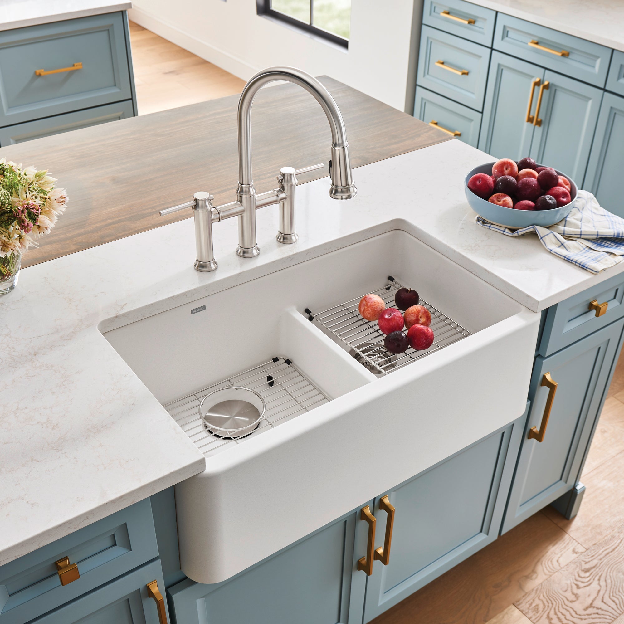 BLANCO IKON Silgranit 33-Inch Double Bowl 60/40 Farmhouse Kitchen Sink with Low Divide - Perfect for Large Meal Prep, Dishwashing & Entertaining in Modern Farmhouse & Rustic Style Kitchens