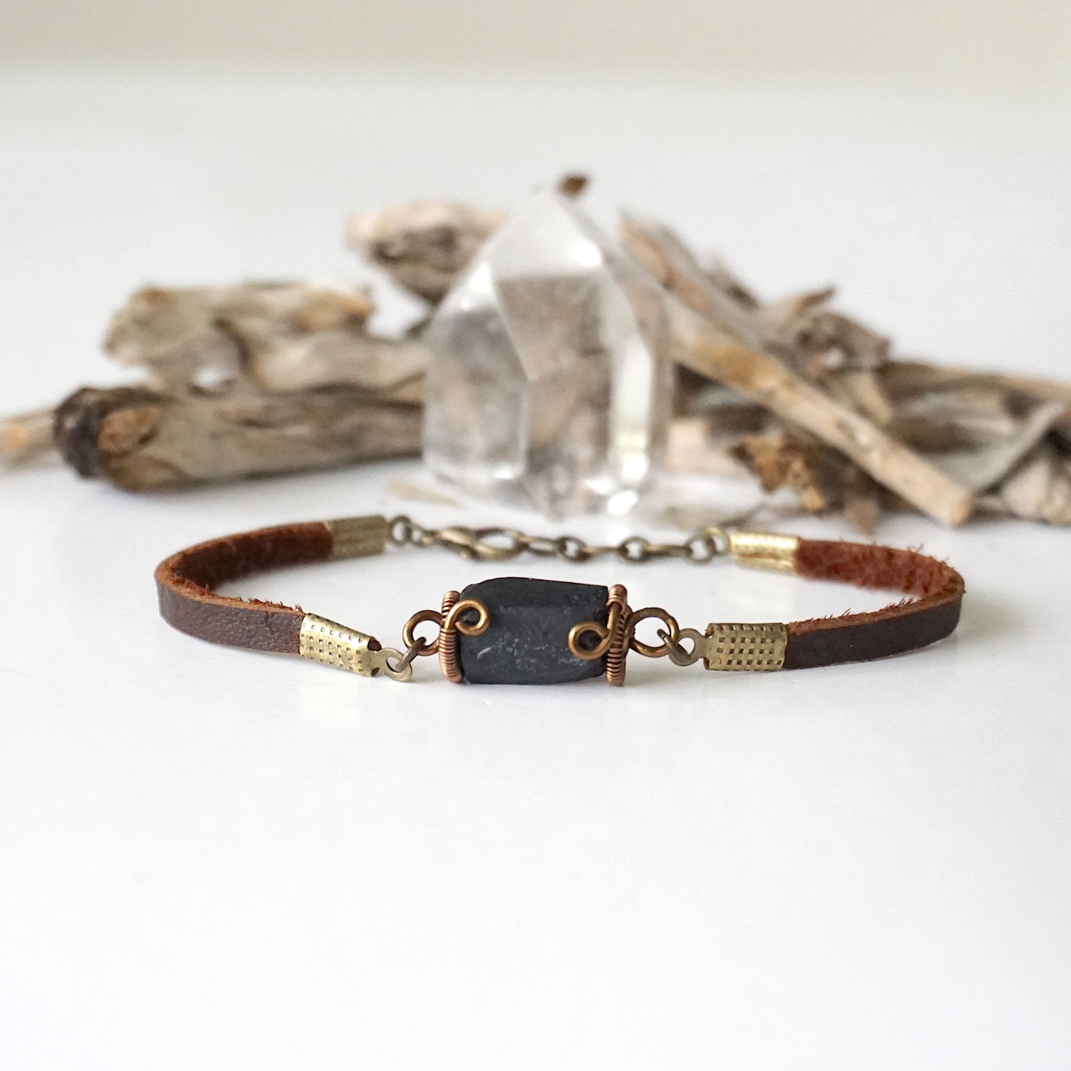 Black Tourmaline Bracelet with Brown Leather Cord - Natural Stone Protection Jewelry for Men & Women - Perfect for Meditation, Energy Cleansing & Everyday Wear