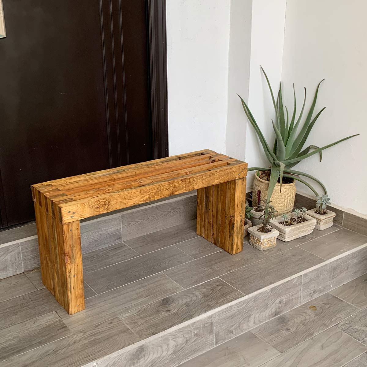 Sturdy Vintage Wooden Outdoor Garden Bench - Weather-Resistant & Elegant 2-Person Seating for Patio, Backyard & Garden Relaxation