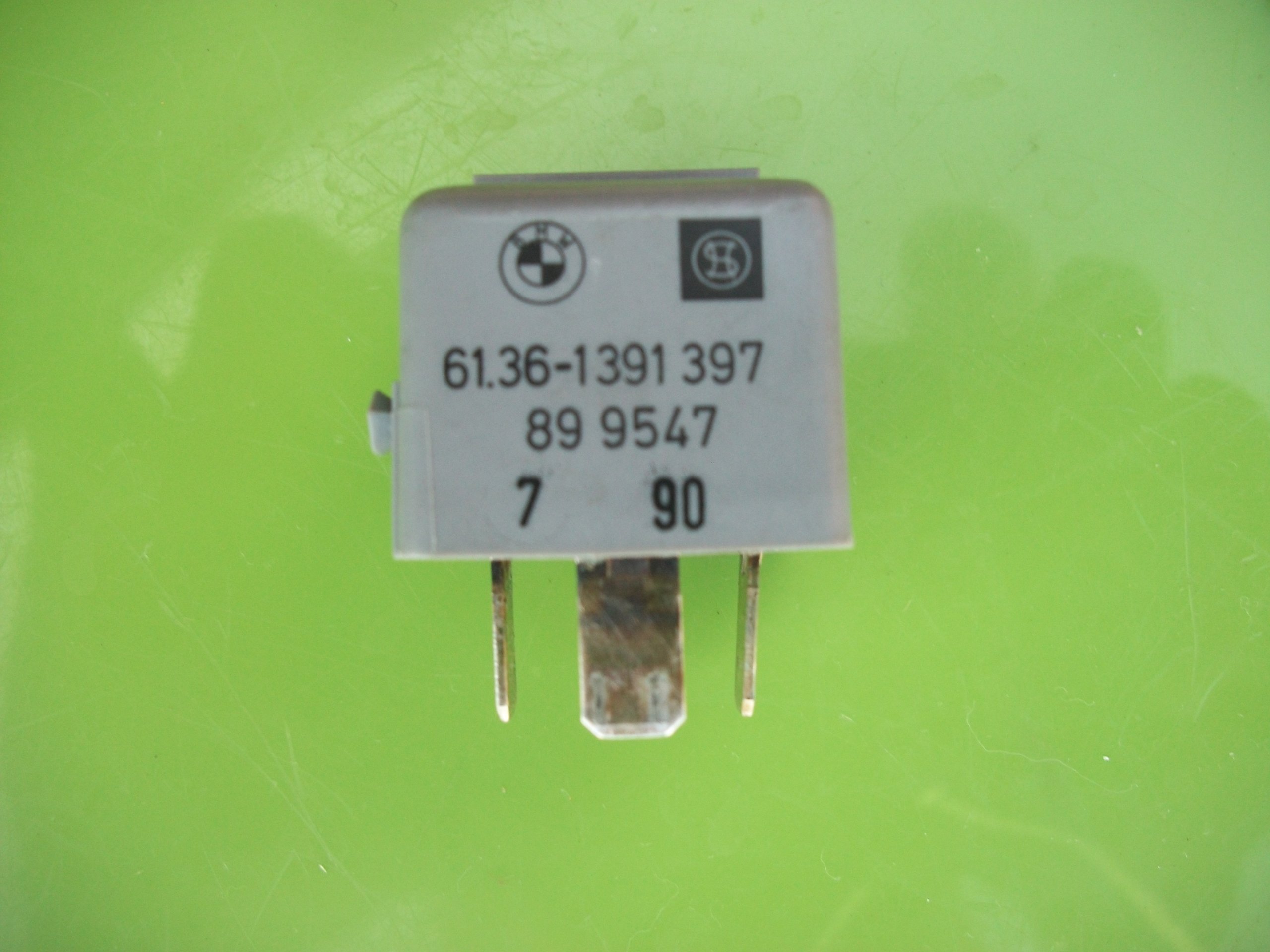 BMW Relay Switch Part Number 61.36-1391 397 - Compatible with Various BMW Models - Perfect for Electrical System Repairs & Maintenance