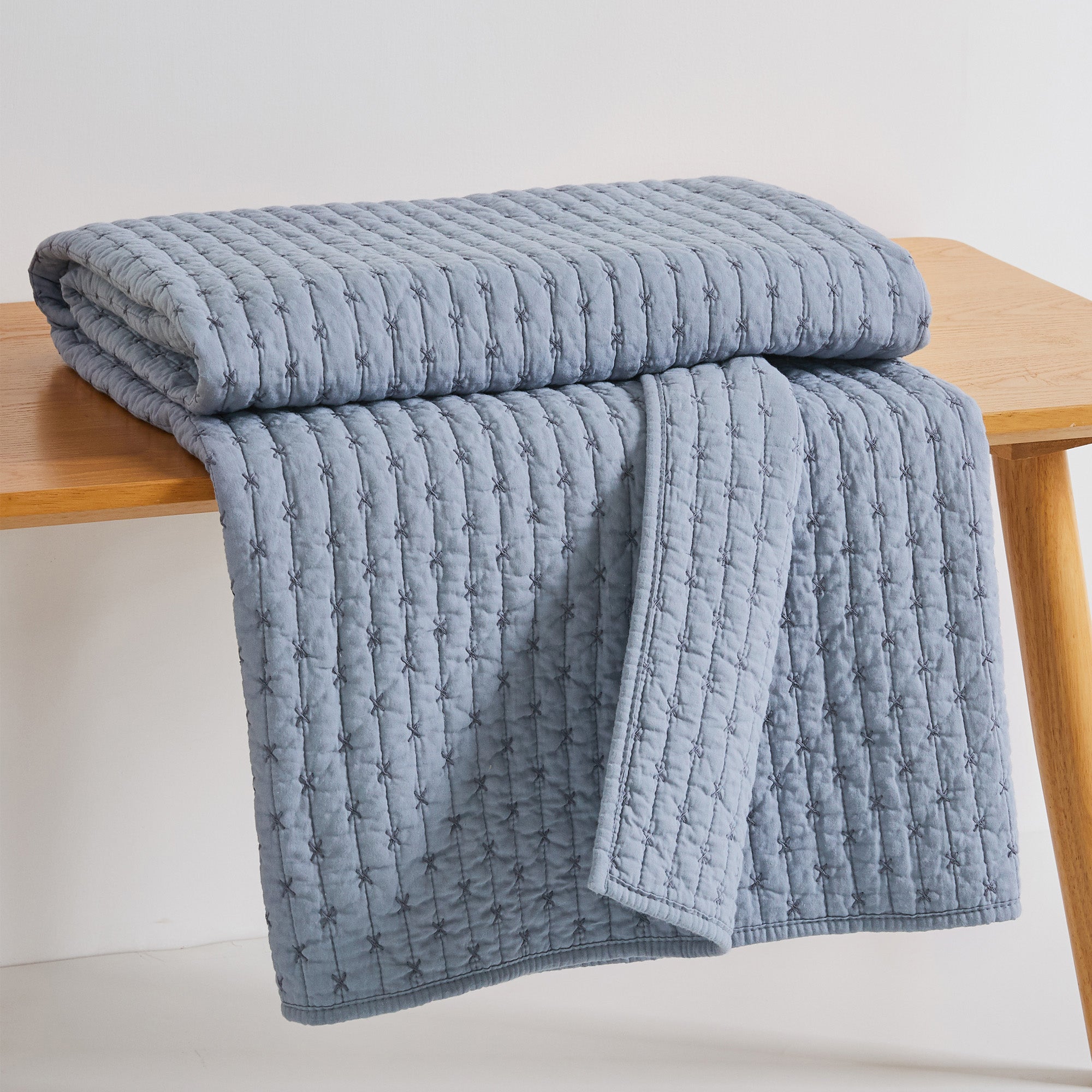Handmade Cross Stitch Quilted Throw Blanket - Cozy Soft Bedspread for Sofa, Bed & Couch - Perfect for Winter Warmth, Home Decor & Gift Giving