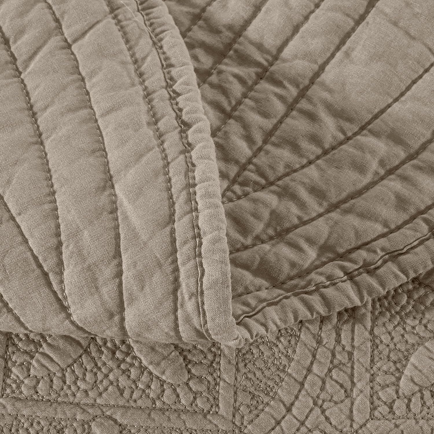 Luxury Calla Angel Sage Garden 100% Pure Cotton Matelasse Quilt Queen Size in Coffee Brown - Perfect for Bedroom Decor, Guest Room & Cozy Home Styling