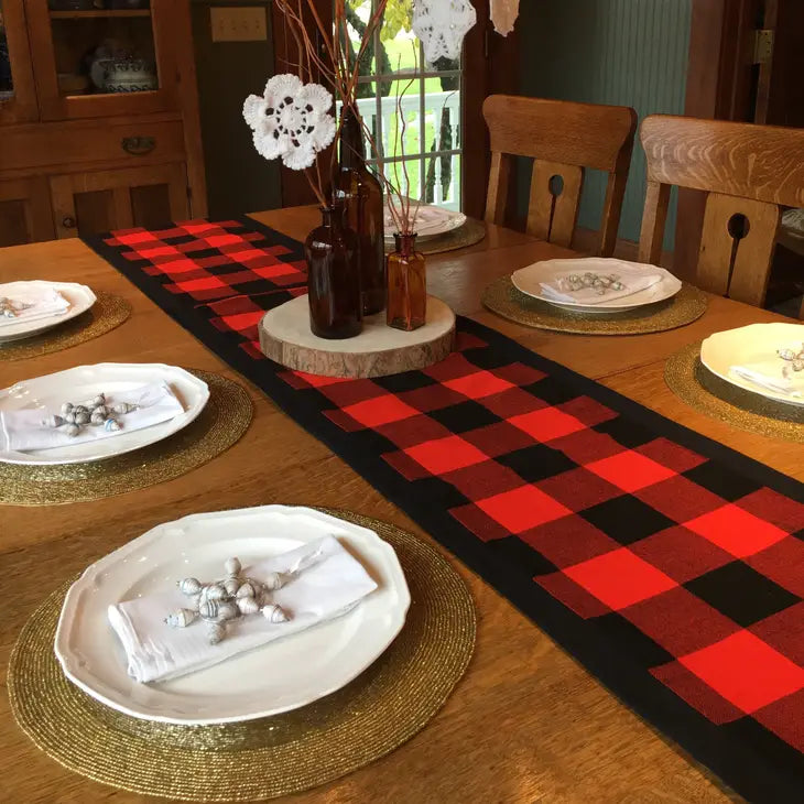 Stylish Plaid Table Runner for Dining & Home Decor - Perfect for Thanksgiving, Christmas & Holiday Parties