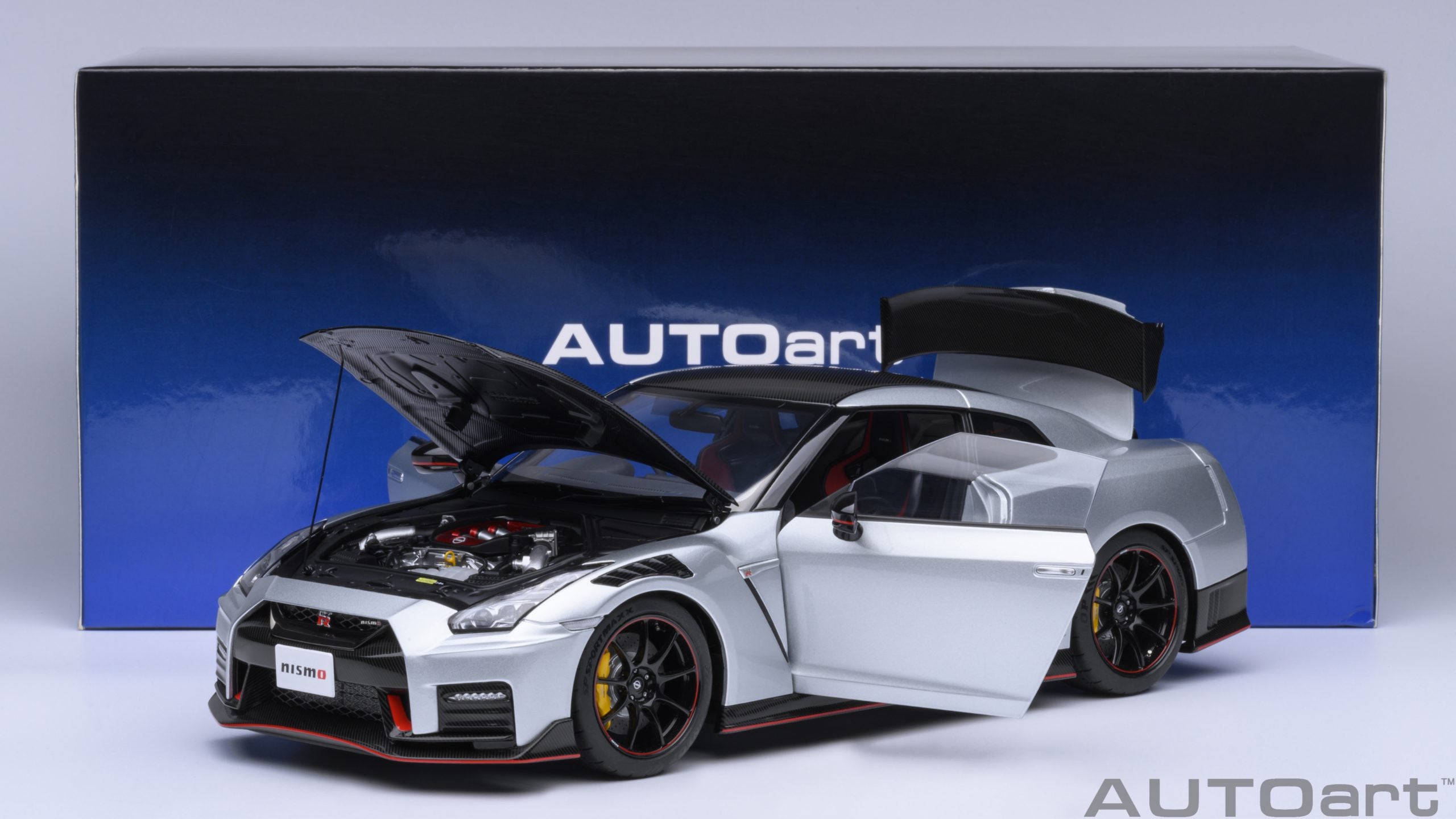 AUTOart 1:18 Scale Nissan GT-R R35 NISMO 2022 Special Edition Diecast Model Car - Ultimate Metal Silver - Collector's Item for Display & Racing Enthusiasts