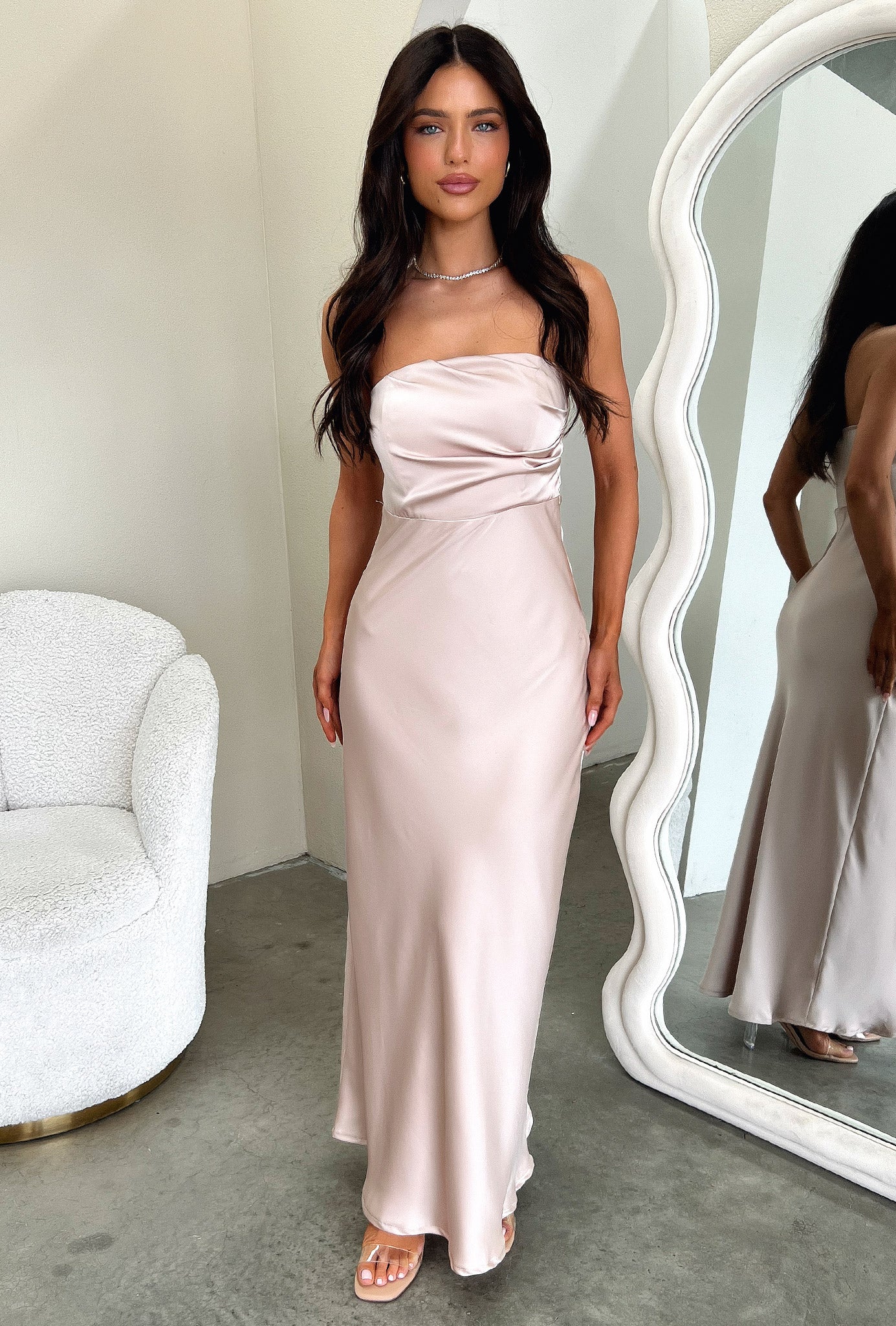 Elio Dress in Champagne - Elegant Women's Party & Evening Gown for Weddings, Cocktail Events & Special Occasions