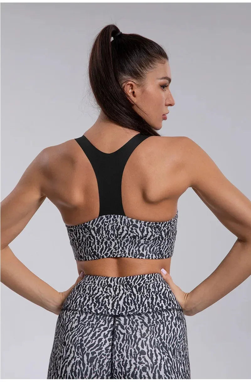 Leopard Print Yoga Set for Women - Quick Dry Fitness Tracksuit with Matching Pants | Gym Workout Outfit for Yoga, Running & Activewear