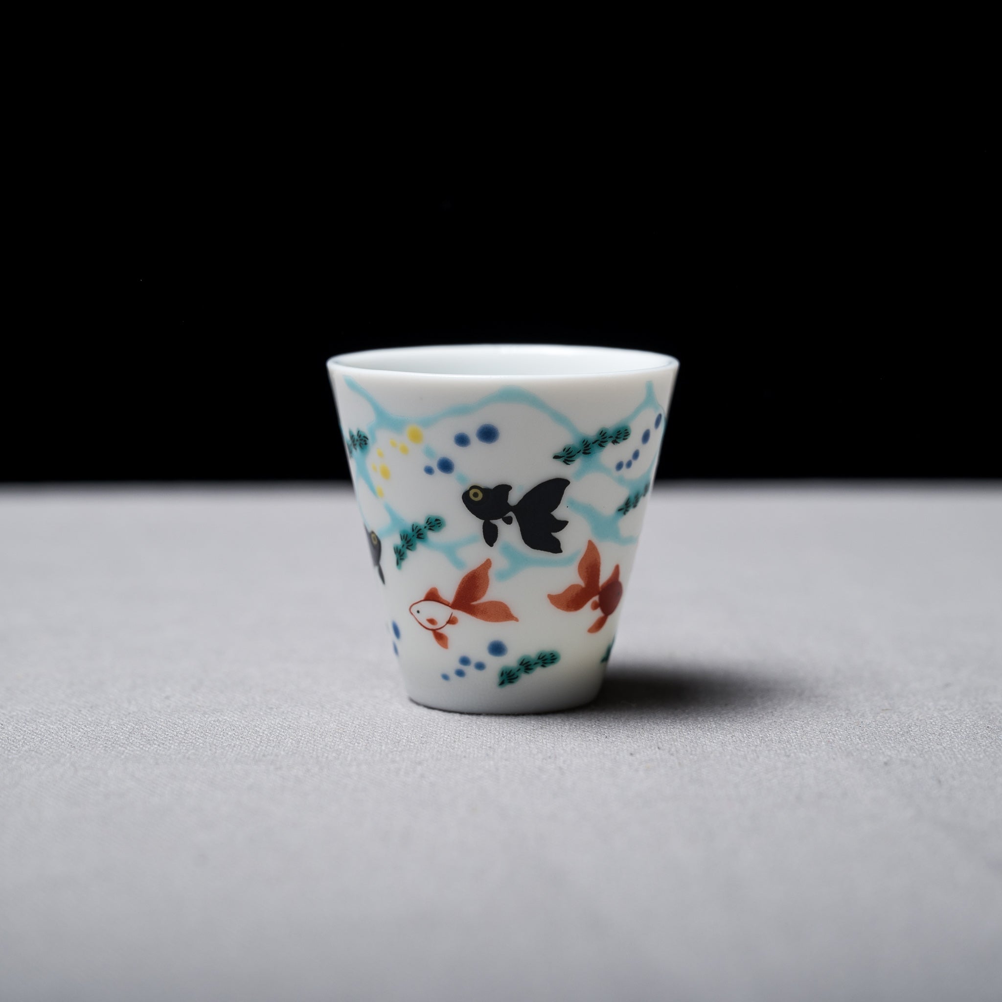 Kutani Design x Wakasa Porcelain Sake Cup Set - 30 Unique Japanese Ceramic Drinking Cups for Sake, Tea & Cocktails - Traditional Handcrafted Japanese Tea Ceremony & Home Bar Accessories