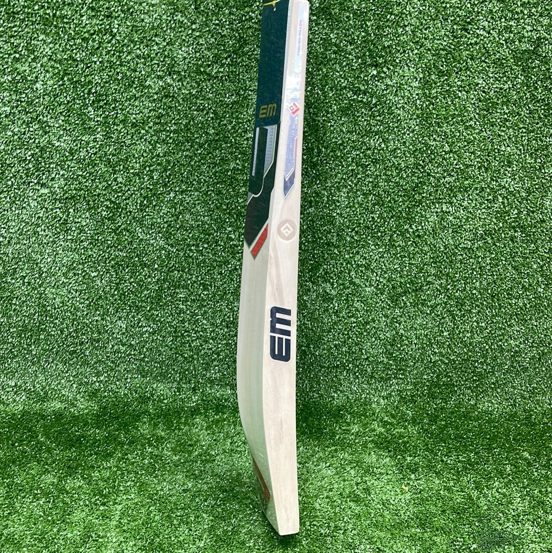 EM Maxxum 1.0 English Willow Cricket Bat - Premium Performance for Professional & Amateur Players - Perfect for Matches, Practice & Training Sessions