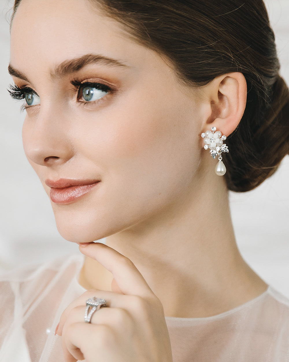 Elegant Laurel Leaf Dangle Earrings for Women - Gold & Silver Fashion Jewelry - Perfect for Weddings, Parties, and Everyday Wear