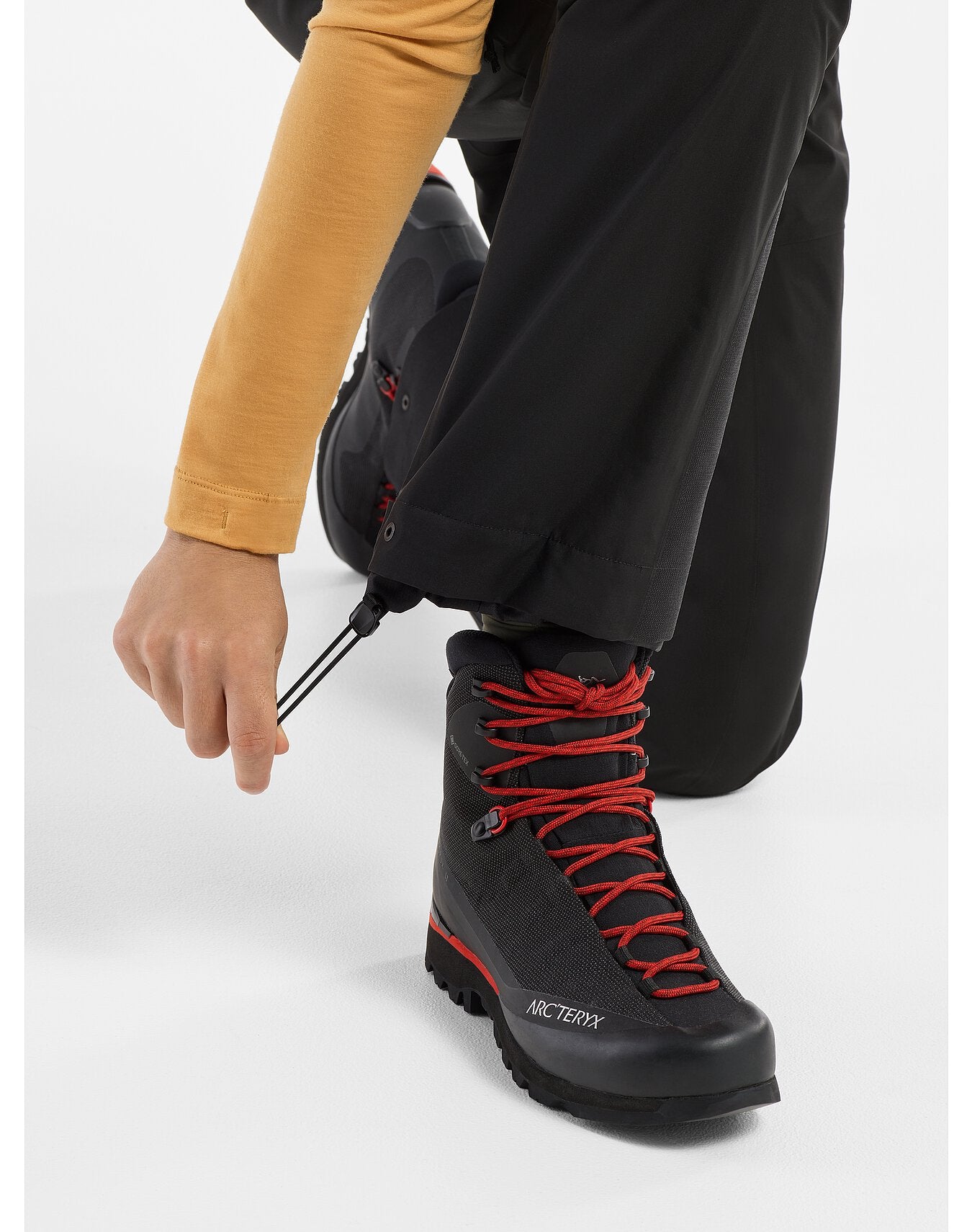 Women's Beta AR Pants - Waterproof Hiking & Outdoor Adventure Pants for Women - Perfect for Mountain Climbing, Trail Running & Winter Sports