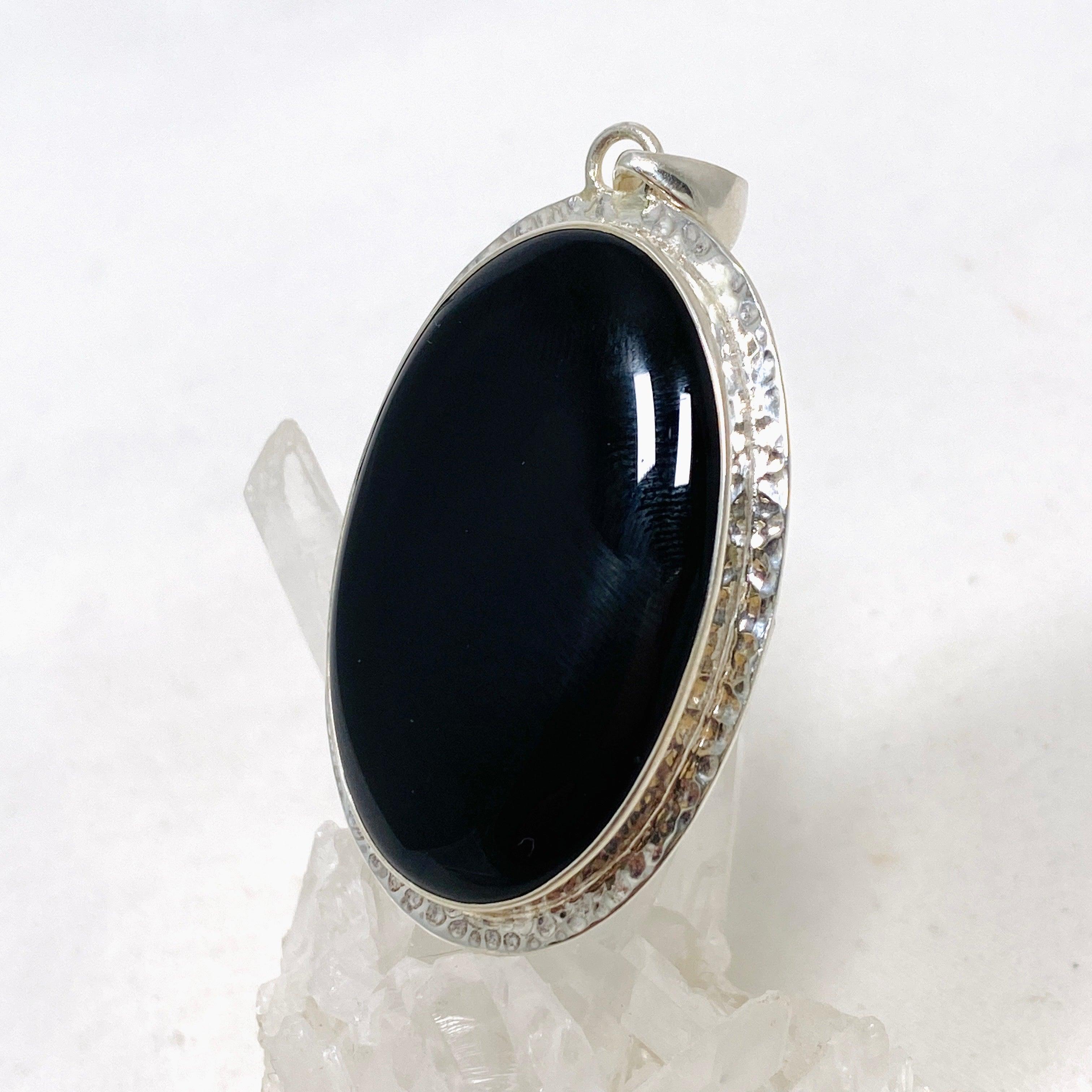 Black Onyx Oval Pendant Necklace KPGJ3977 - Elegant Gemstone Jewelry for Women, Perfect for Gifts, Parties & Special Occasions