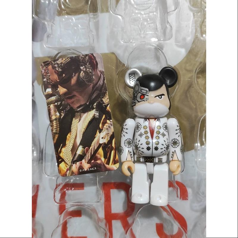 Bearbrick Series 33 ARTIST Mecha Elvis 100% Collectible Vinyl Figure - Limited Edition Japanese Designer Toy for Pop Art Enthusiasts & Home Decor - Perfect for Display Cases, Office Desks, and Gift Collections
