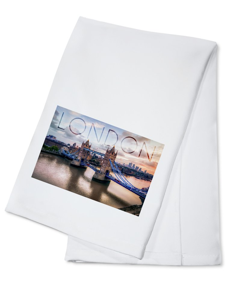 London Bridge England 100% Cotton Tea Towel - Decorative Hand Towel for Kitchen, Home Decor & Gift - Perfect for Dish Drying, Decor & British Theme Parties