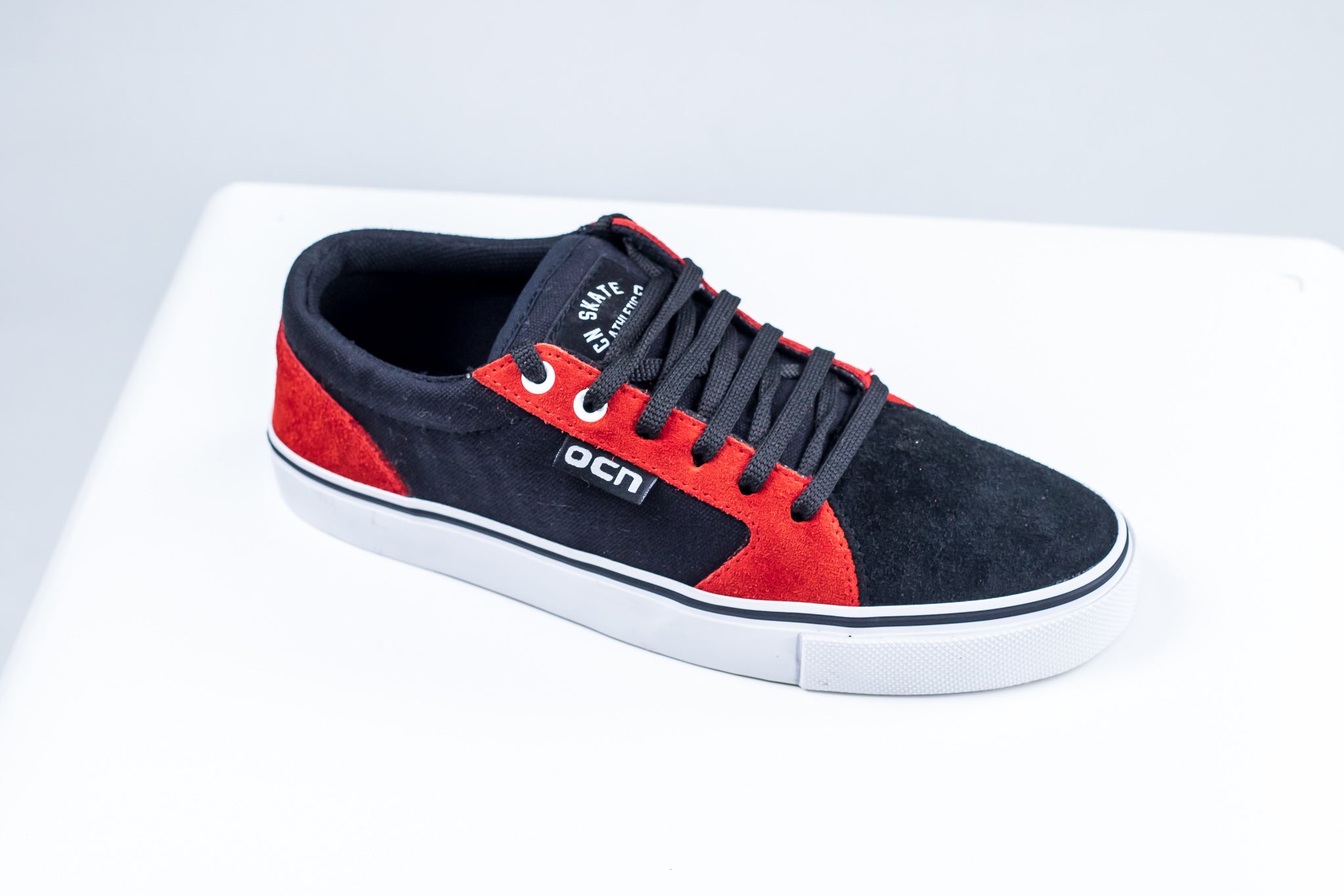 Unisex Ocn Comb Art Black/Red Sneakers - Comfortable & Stylish for Running, Walking & Casual Wear