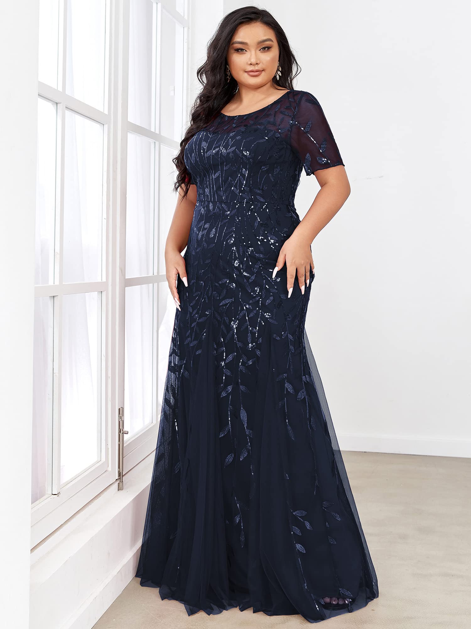 Ever-Pretty Women's Plus Size Formal Dress with Embroidery & Sequin Details - Short Sleeve Bodycon Maxi Dress 07707-PZUSA | Perfect for Weddings, Prom, Cocktail Parties & Special Occasions