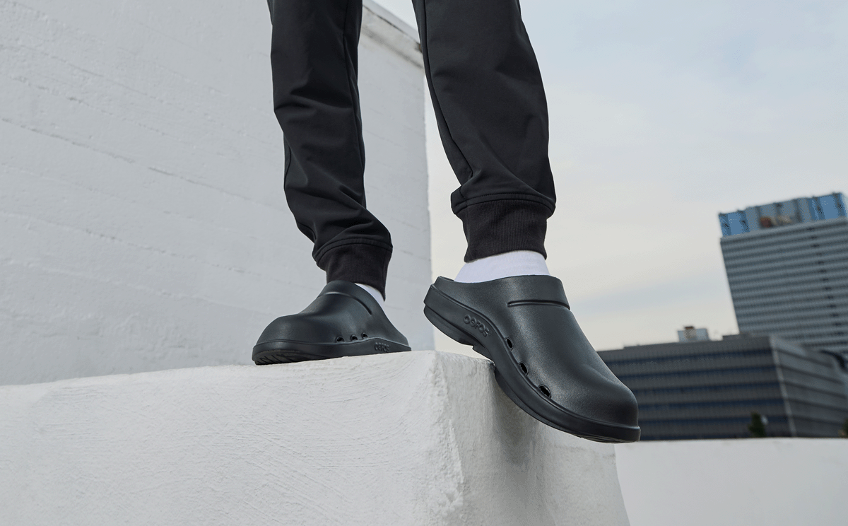Men's OOcloog Clogs - Comfortable Slip-On Shoes for Men, Black | Perfect for Garden, Beach, and Indoor Use