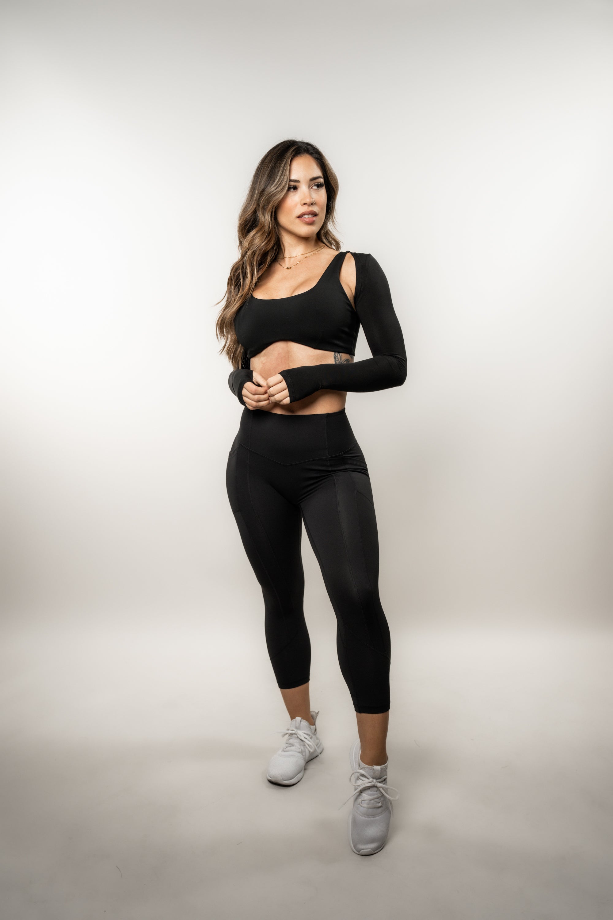 Effortless Heart Booty Capris With Pockets - Black Workout Leggings for Yoga, Gym & Running | Women's High Waisted Tummy Control Fitness Pants