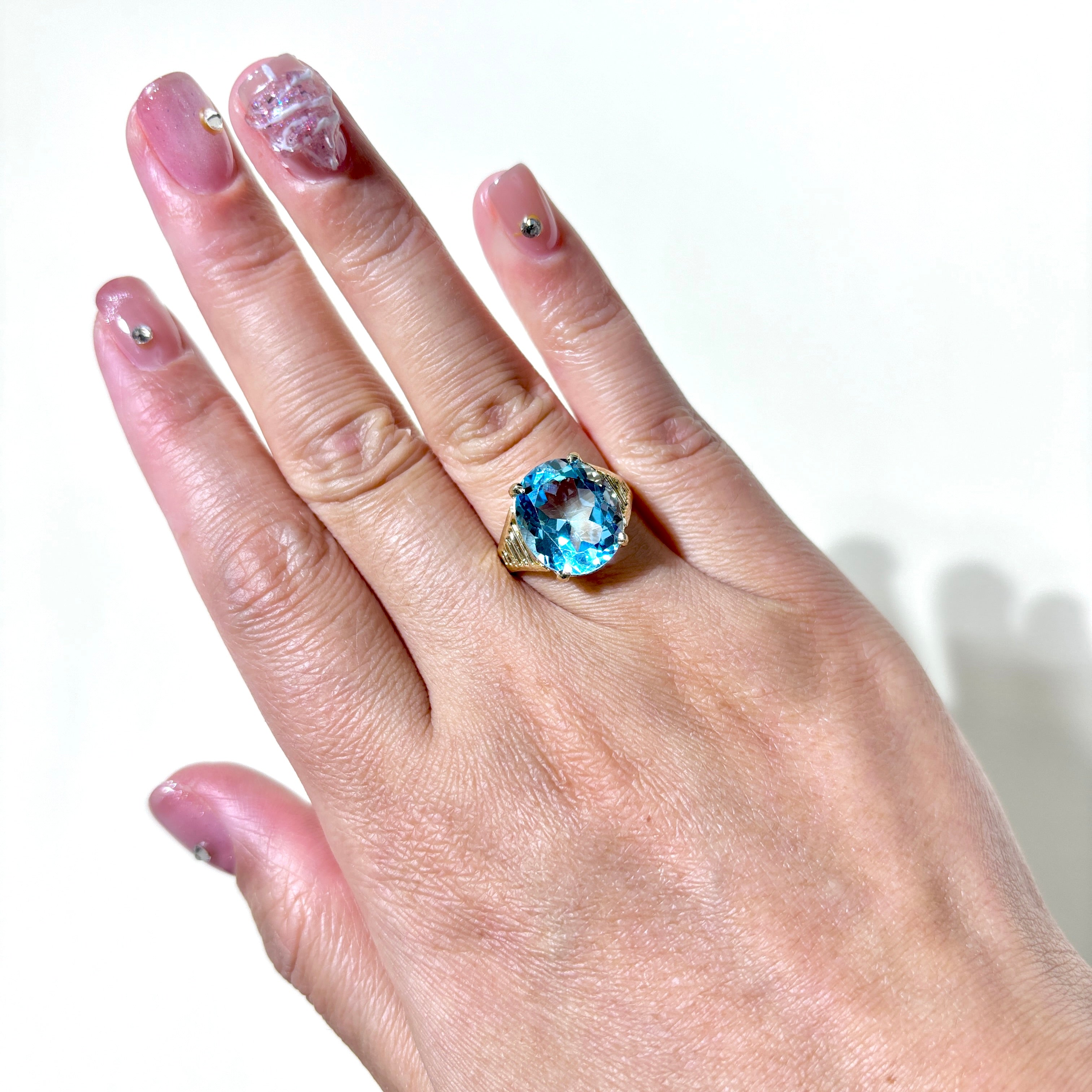 14K Yellow Gold Blue Topaz Cocktail Ring for Women - 9.30ct Oval Cut Gemstone Ring - Size 6 - Perfect for Evening Parties, Weddings & Special Occasions