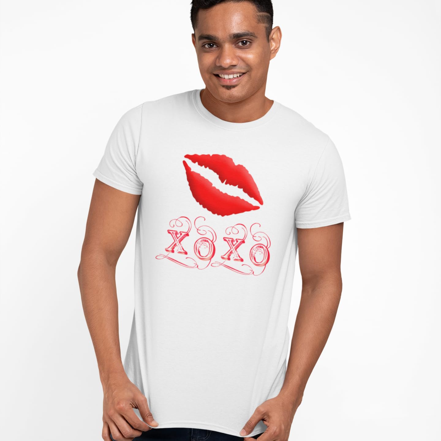 Valentine's Day Shirts for Men - Romantic XOXO T-Shirt Gift for Boyfriend - Perfect for Date Night & Couples Photoshoots