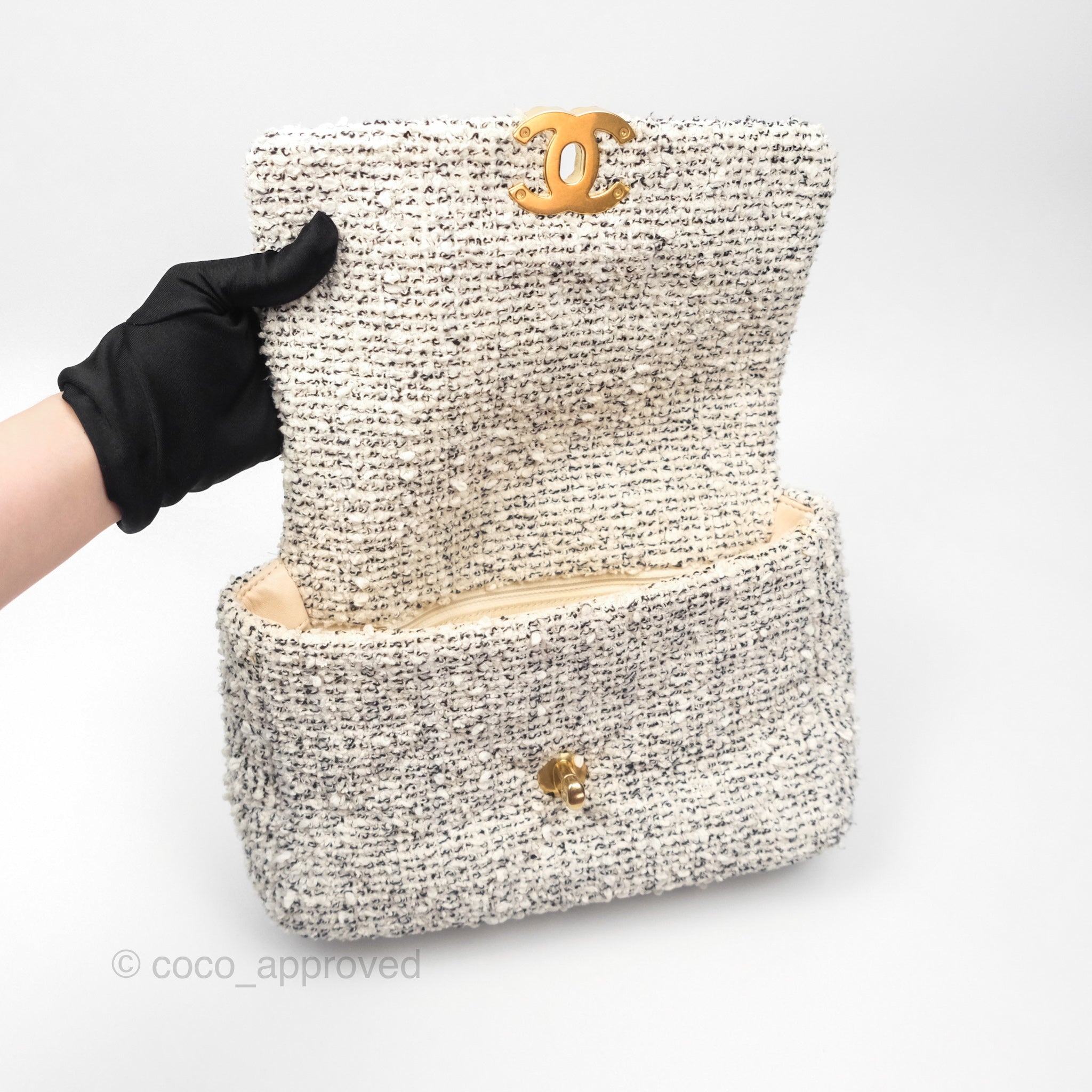 Chanel 19 Small Tweed Handbag in Oreo Cream with Mixed Hardware - Perfect for Work, Travel & Luxury Fashion Accessories