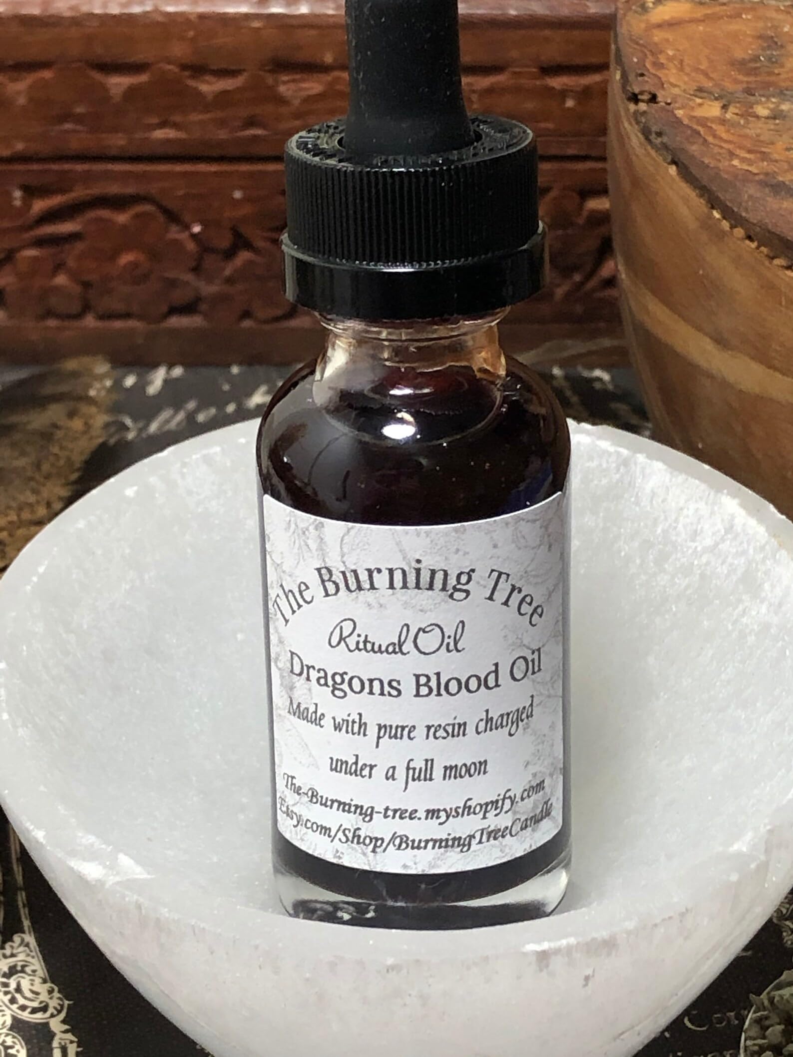 100% Pure Resin Draco Oil & Dragon's Blood Oil - Authentic Ritual Oil for Banishing, Cleansing & Protection | Perfect for Spiritual Ceremonies, Meditation & Energy Clearing