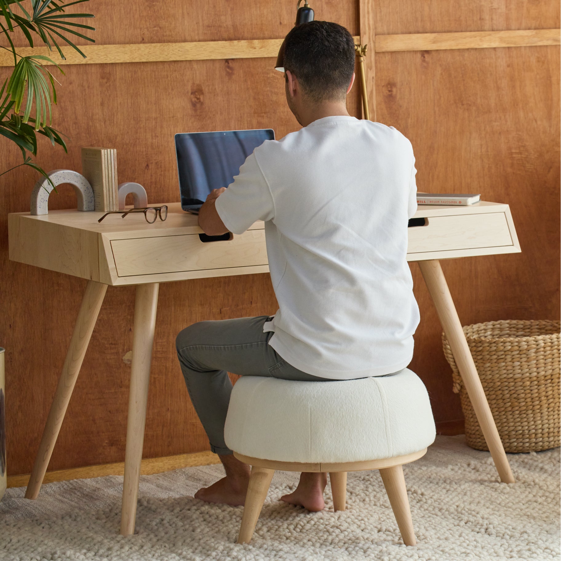 Comfortable Upholstered Stool with Cushioned Seat - Perfect for Kitchen Island, Bar Counter, or Bedroom Vanity | Modern Home Decor Stool