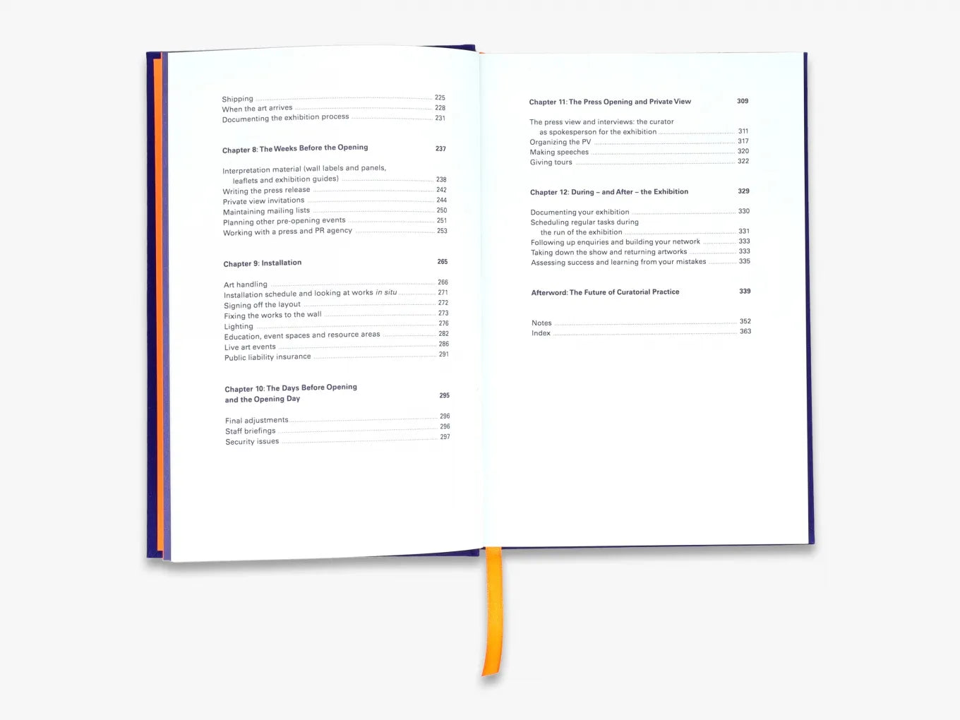 The Curator's Handbook - Essential Guide for Museum Professionals & Art Collectors | Perfect for Gallery Management, Exhibition Planning & Art Collection Curation