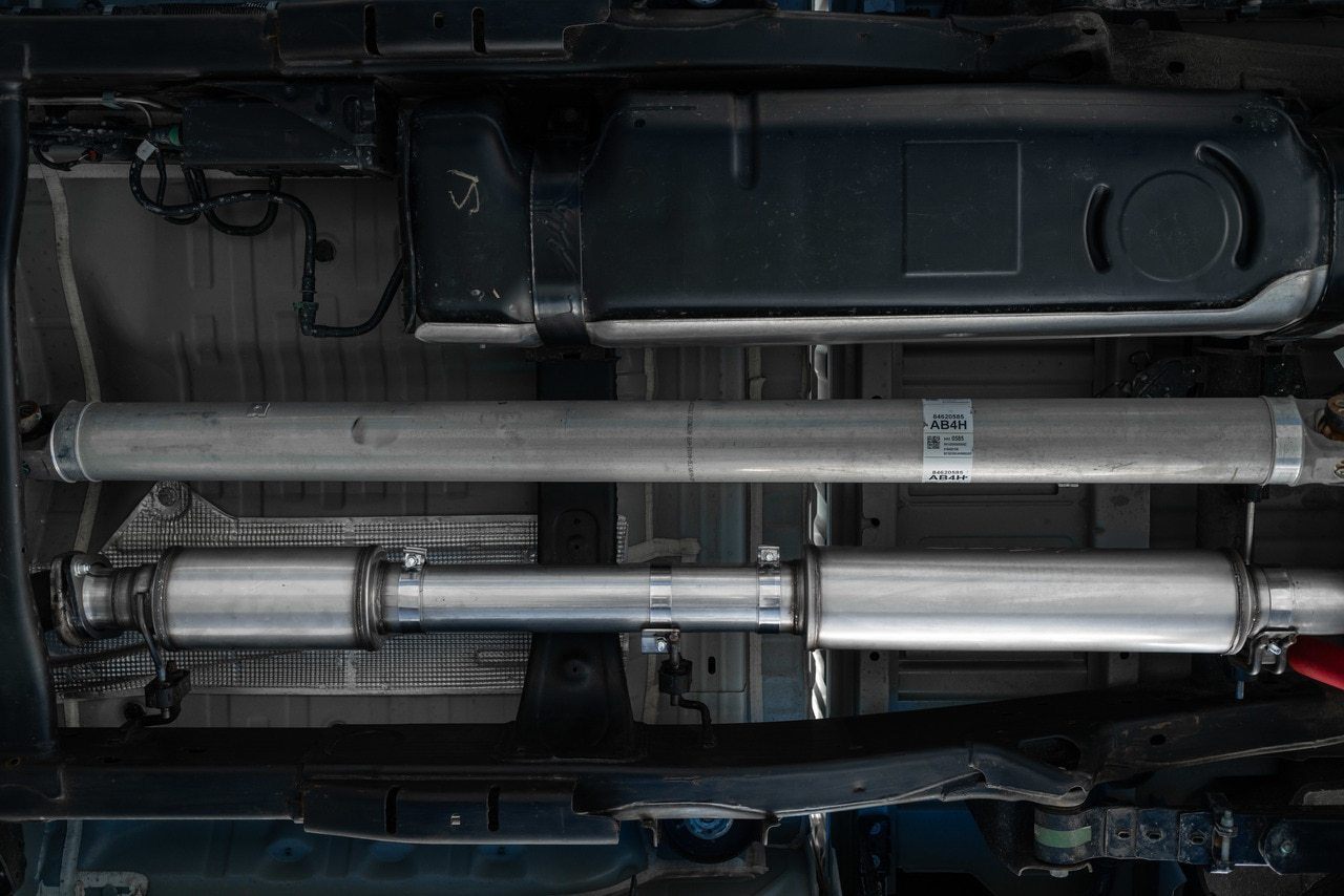 2023 Chevy/GMC 2500/3500 6.6L Gas Aluminum Single Side Exhaust System - Perfect for Truck Upgrades & Off-Road Adventures