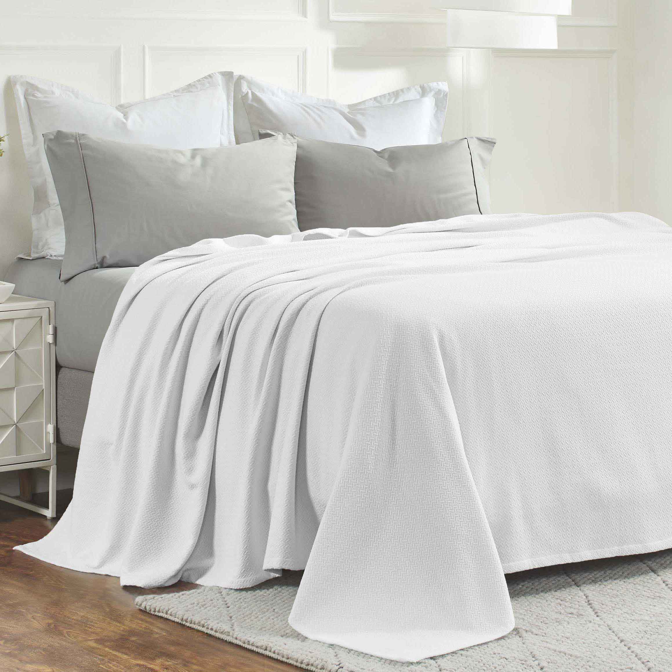 Premium Nobel Cotton Textured Chevron Lightweight Woven Blanket - Soft & Breathable Throw for Sofa, Bed, and Outdoor Picnics - Cozy Home Decor & Travel Companion
