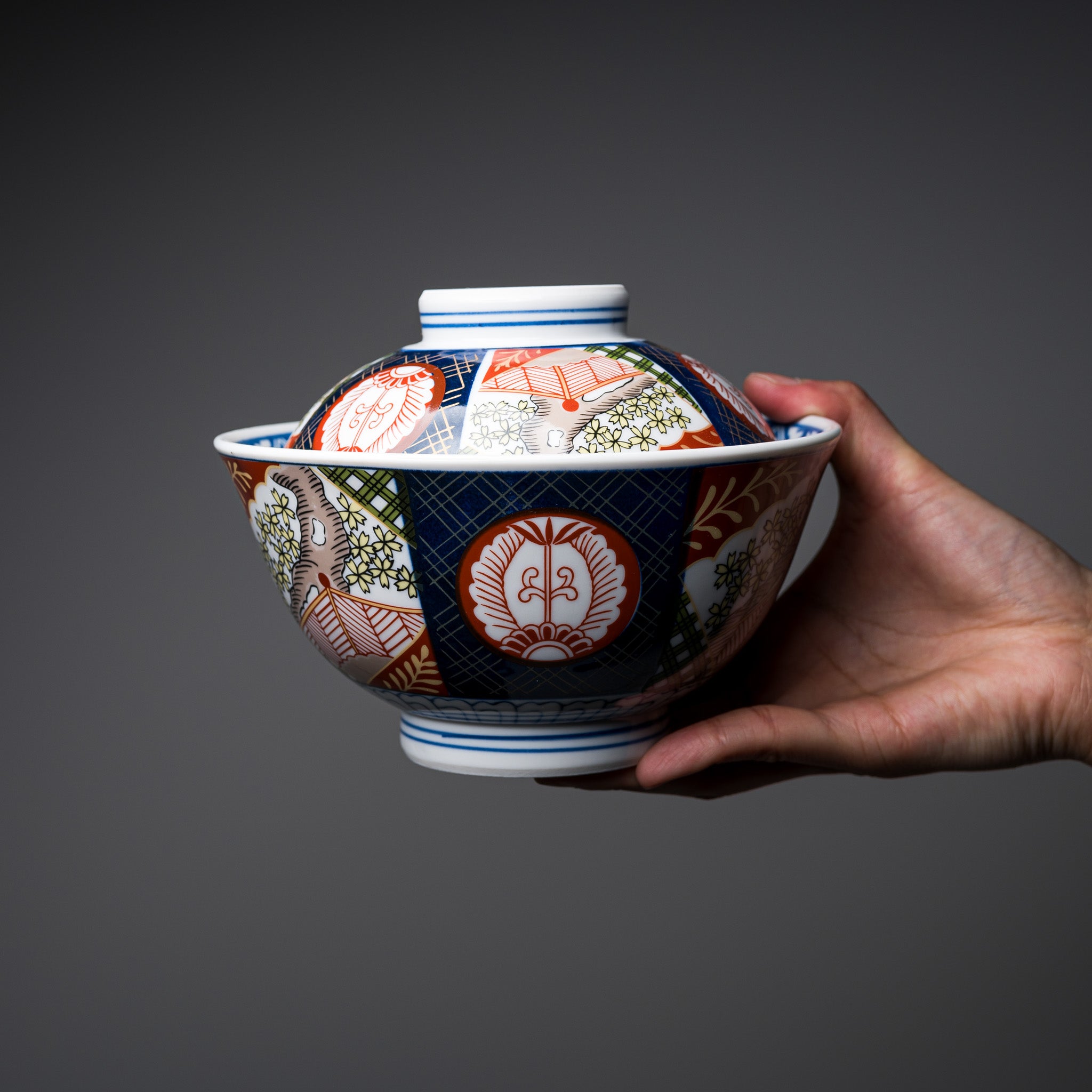 Premium Mino Ware Donburi Bowl with Lid - 16cm Japanese Ceramic Rice & Soup Bowl for Home Dining, Ramen, and Asian Cuisine