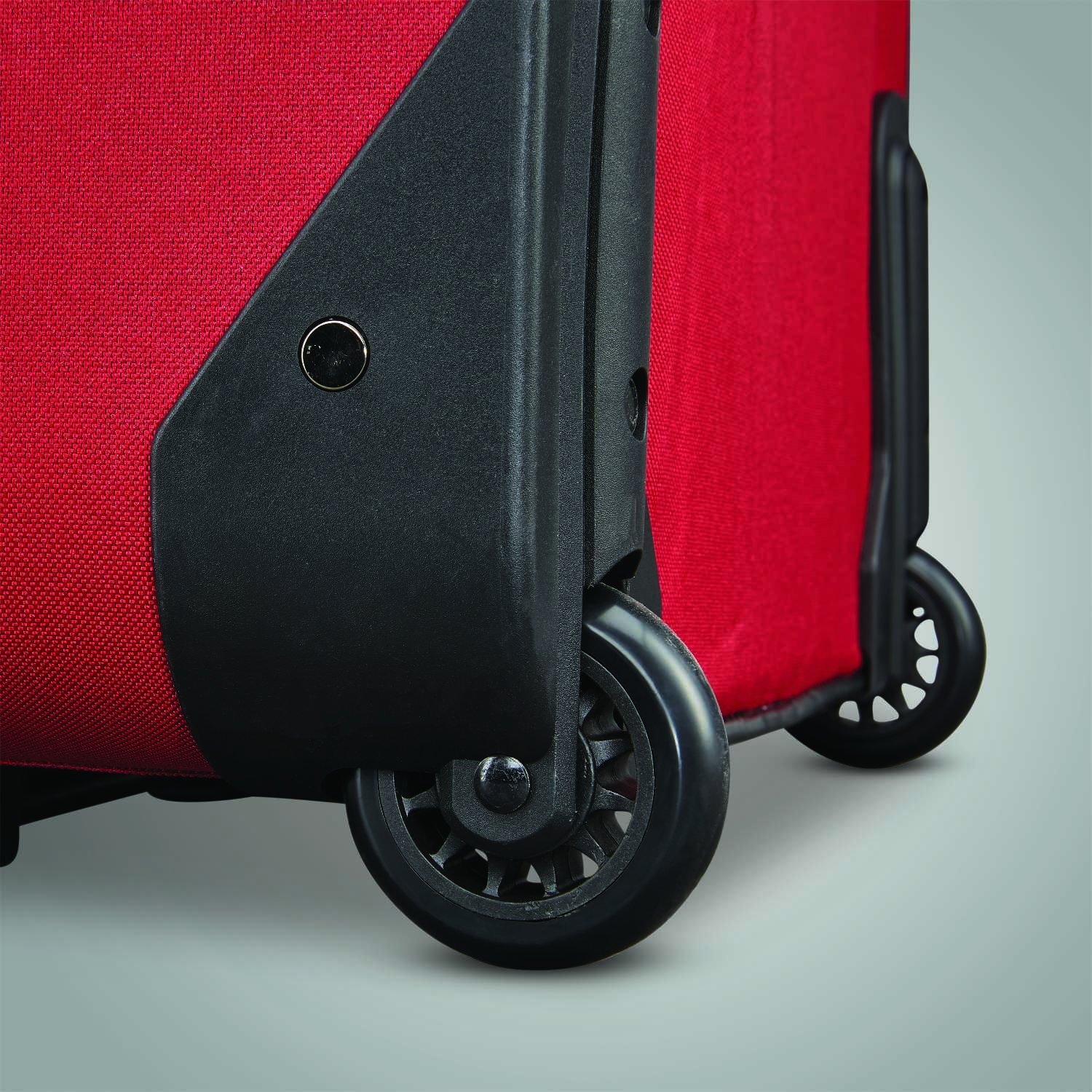 American Tourister Fieldbrook XLT Softside Upright Luggage Set - 4-Piece (21/25 Inch) in Red & Black | Lightweight Durable Suitcase for Travel, Business Trips & Family Vacations