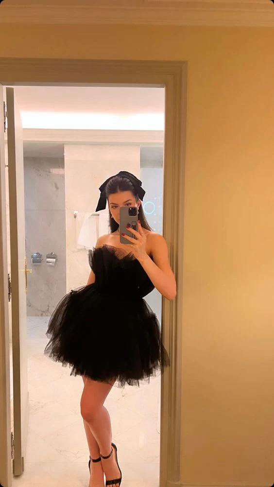 Elegant A-Line Black Strapless Tulle Layered Prom Dress for Homecoming - J3900 | Perfect for Formal Dances, Graduation Parties & Special Occasions