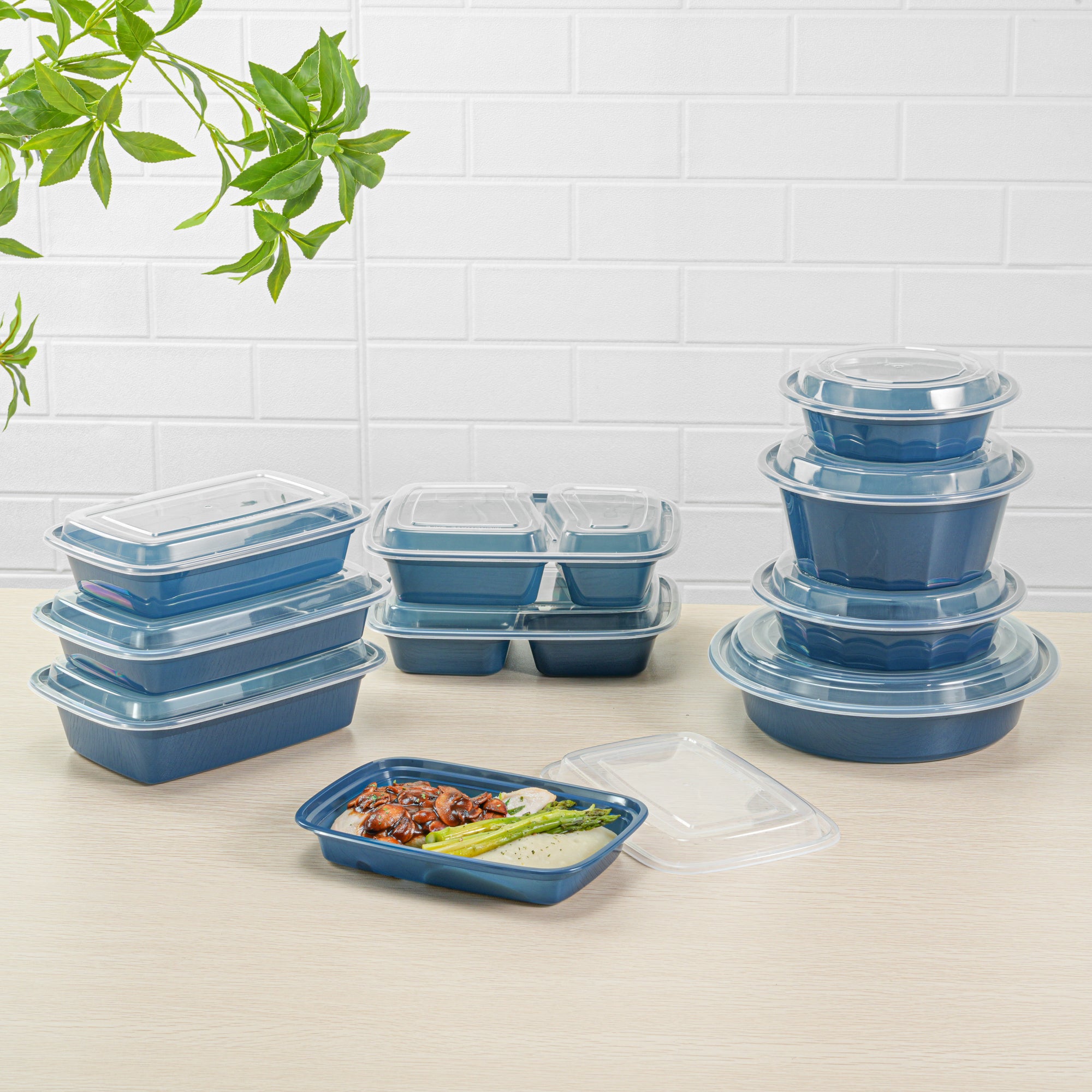 16 oz Rectangle Midnight Blue Plastic To Go Containers with Clear Lids - 100 Pack (7.75