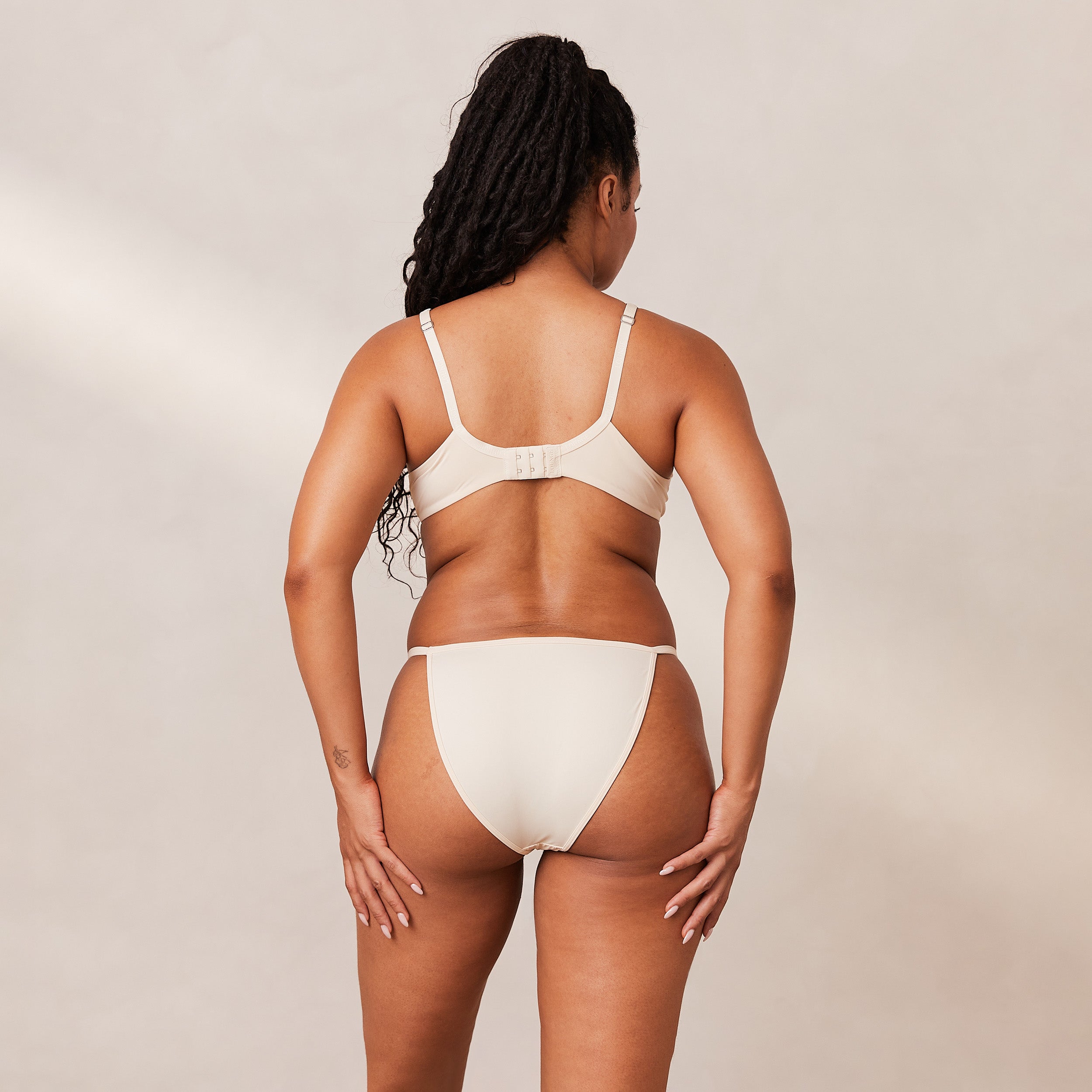 Classic Plunge T-Shirt Bra in Latte - Comfortable & Supportive Underwire Bra for Everyday Wear, Workouts, and Layering