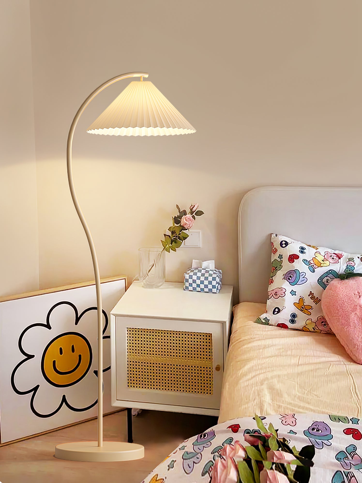 Crescini Modern Pleated Floor Lamp - Adjustable Height Standing Light for Living Room, Bedroom, or Office - Soft Ambient Lighting for Reading & Relaxation